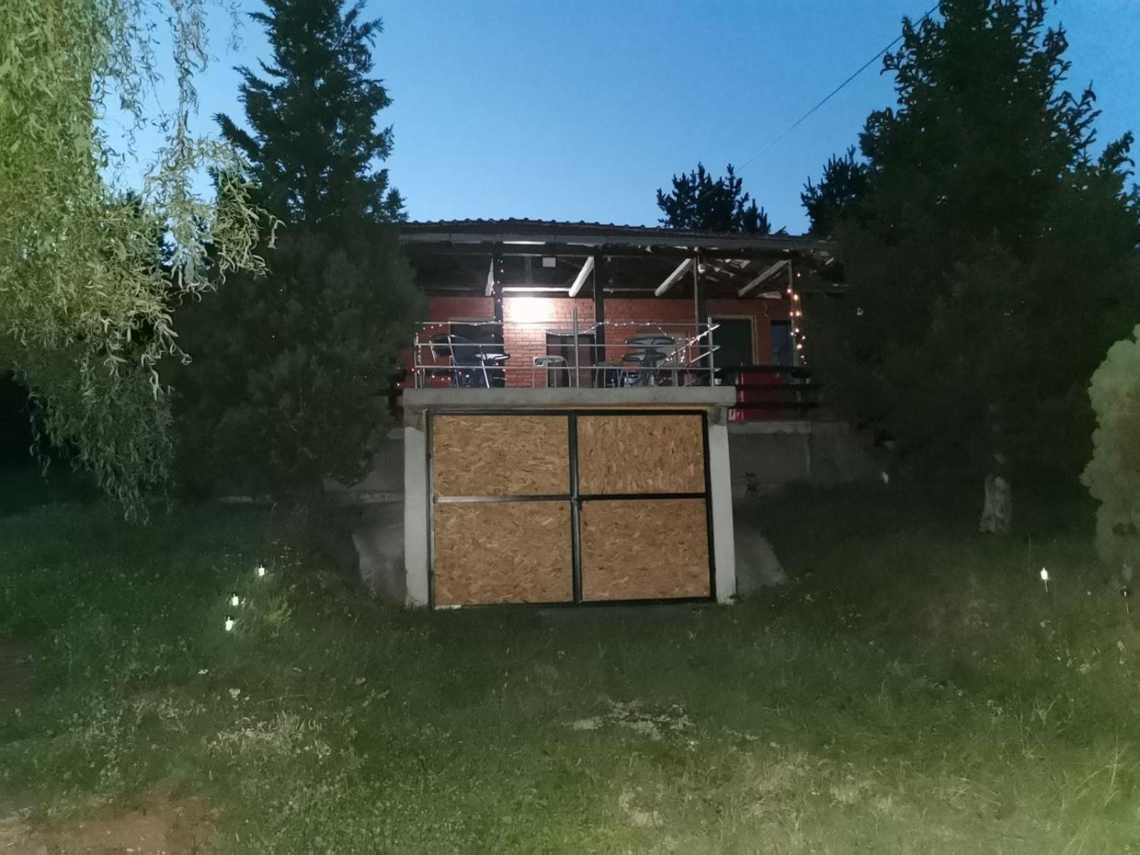 Photo 11