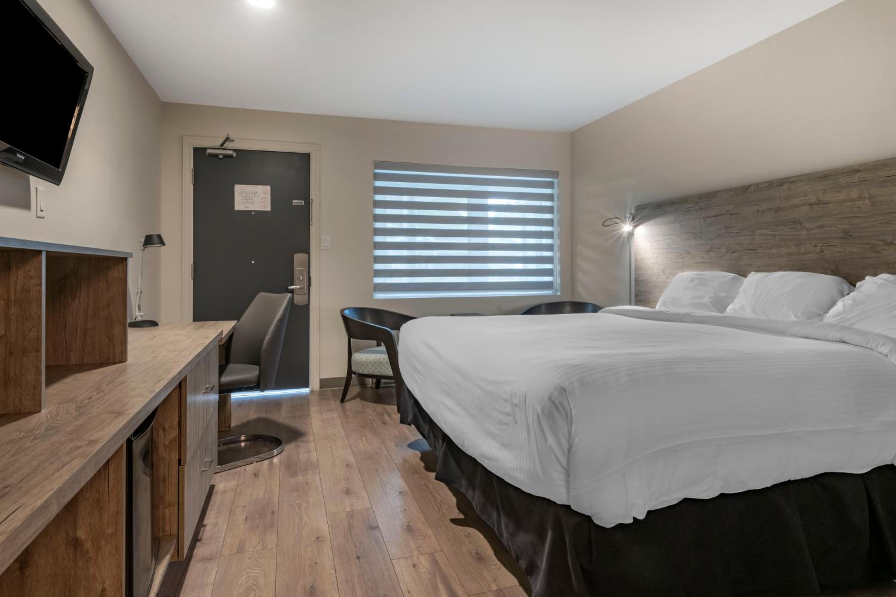 Dannys Suites, SureStay Collection by Best Western