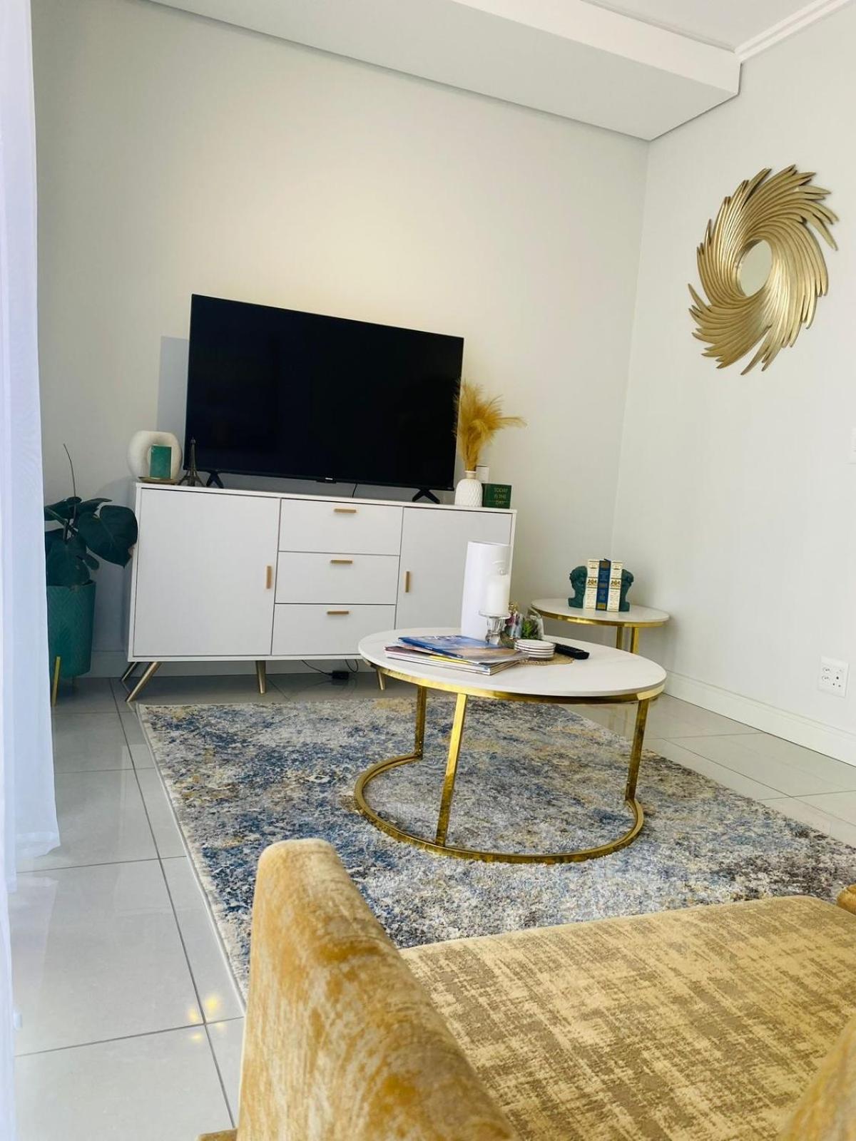 Luna luxury apartment view 4