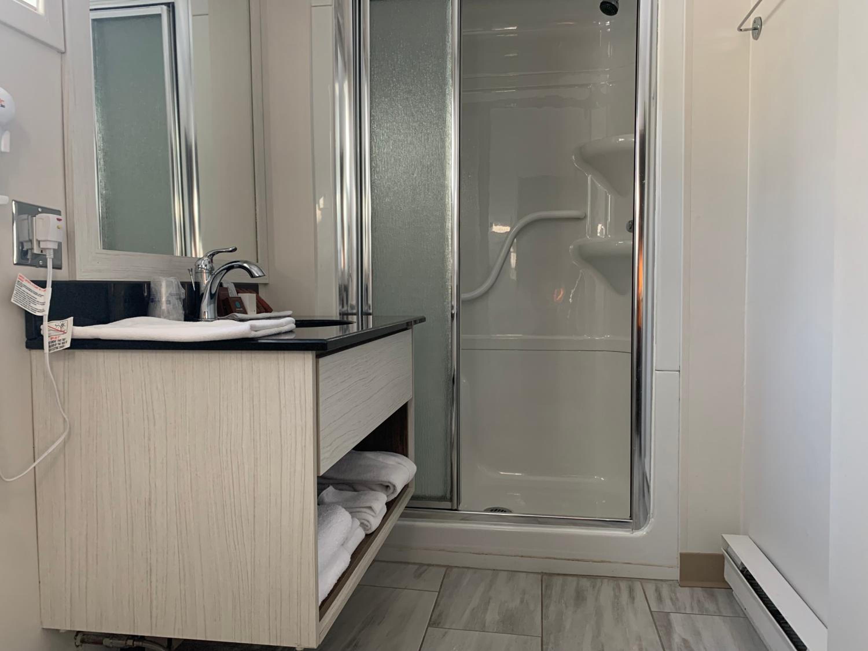 Dannys Suites, SureStay Collection by Best Western