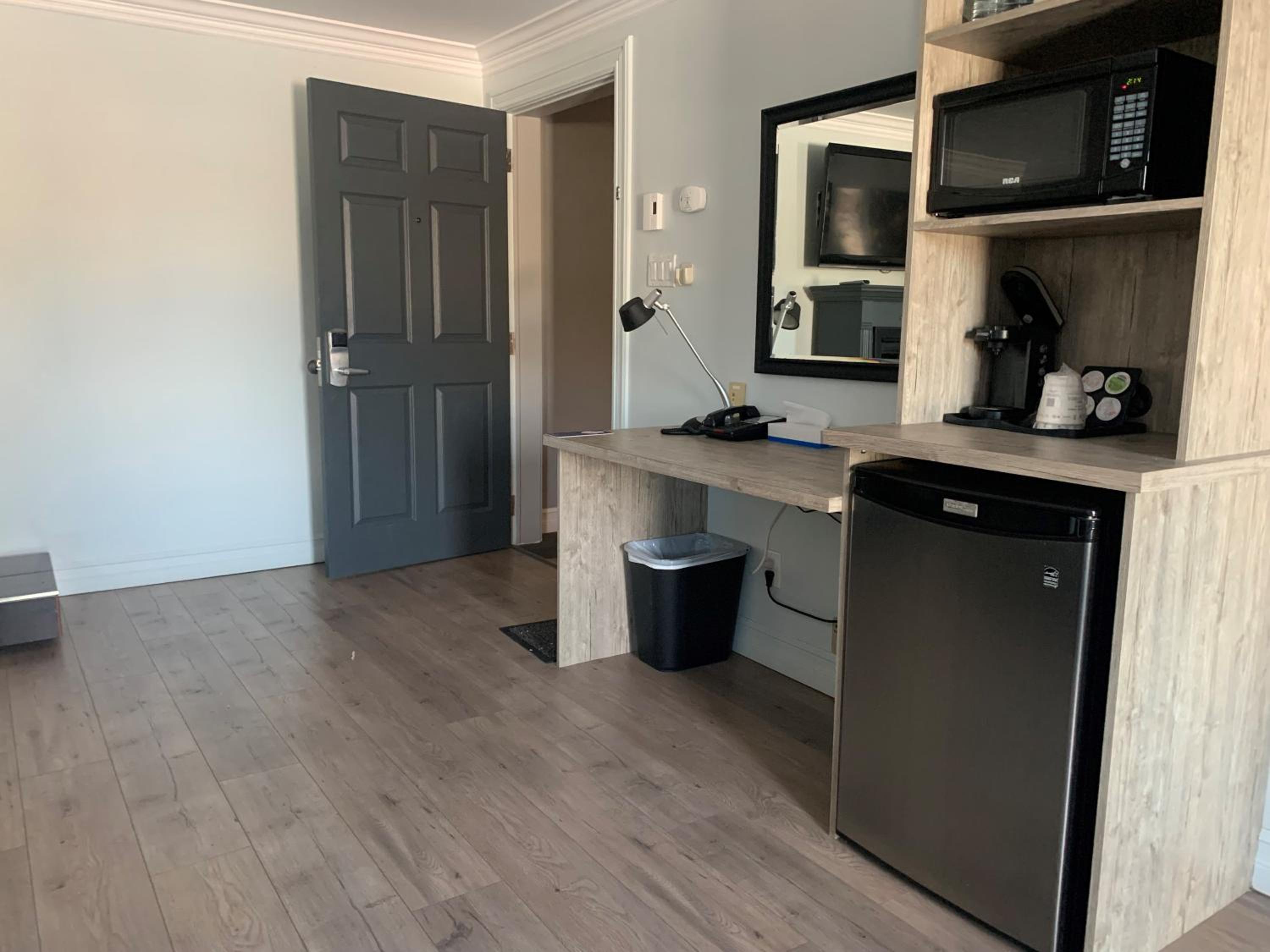 Dannys Suites, SureStay Collection by Best Western