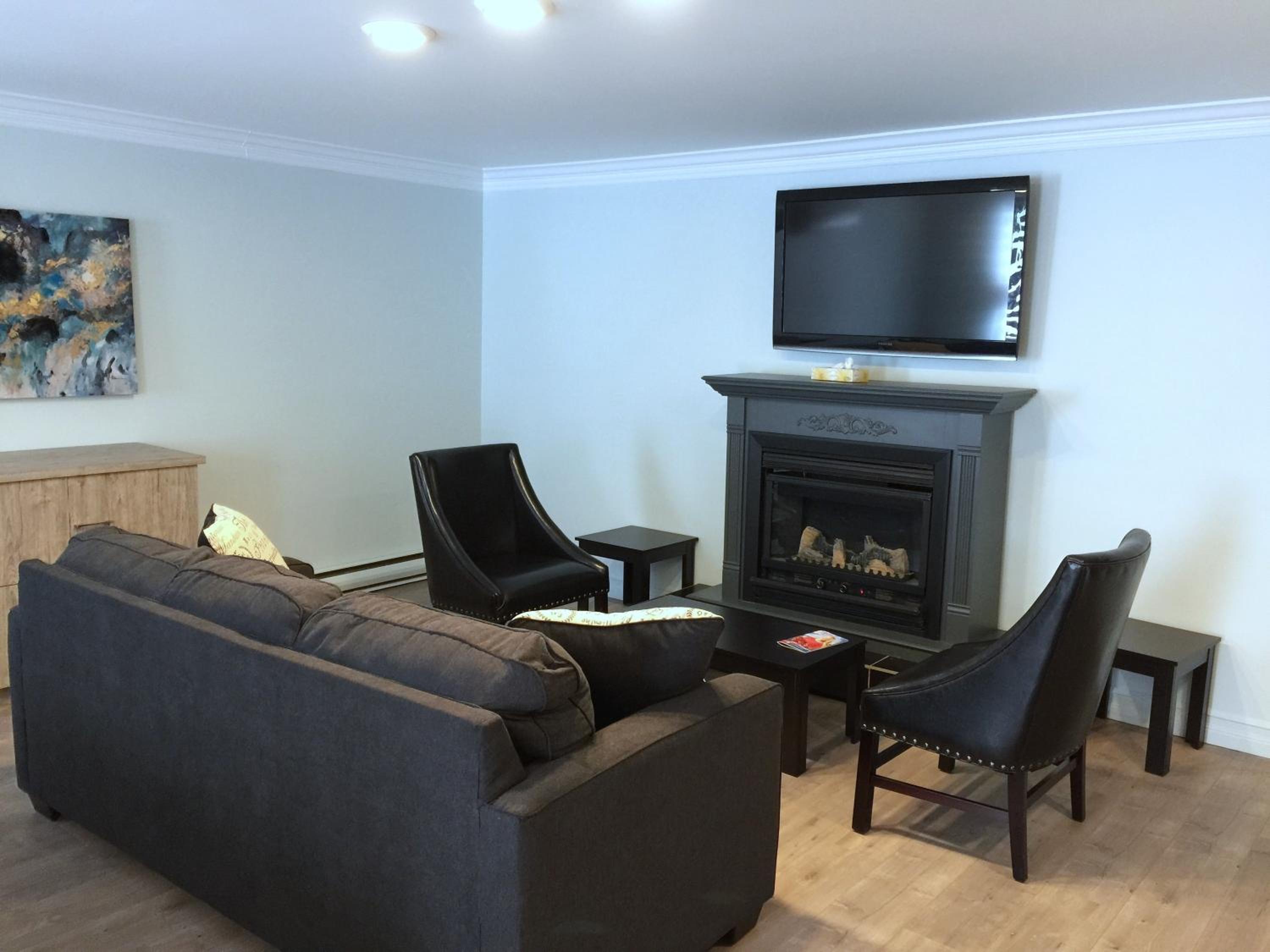 Dannys Suites, SureStay Collection by Best Western