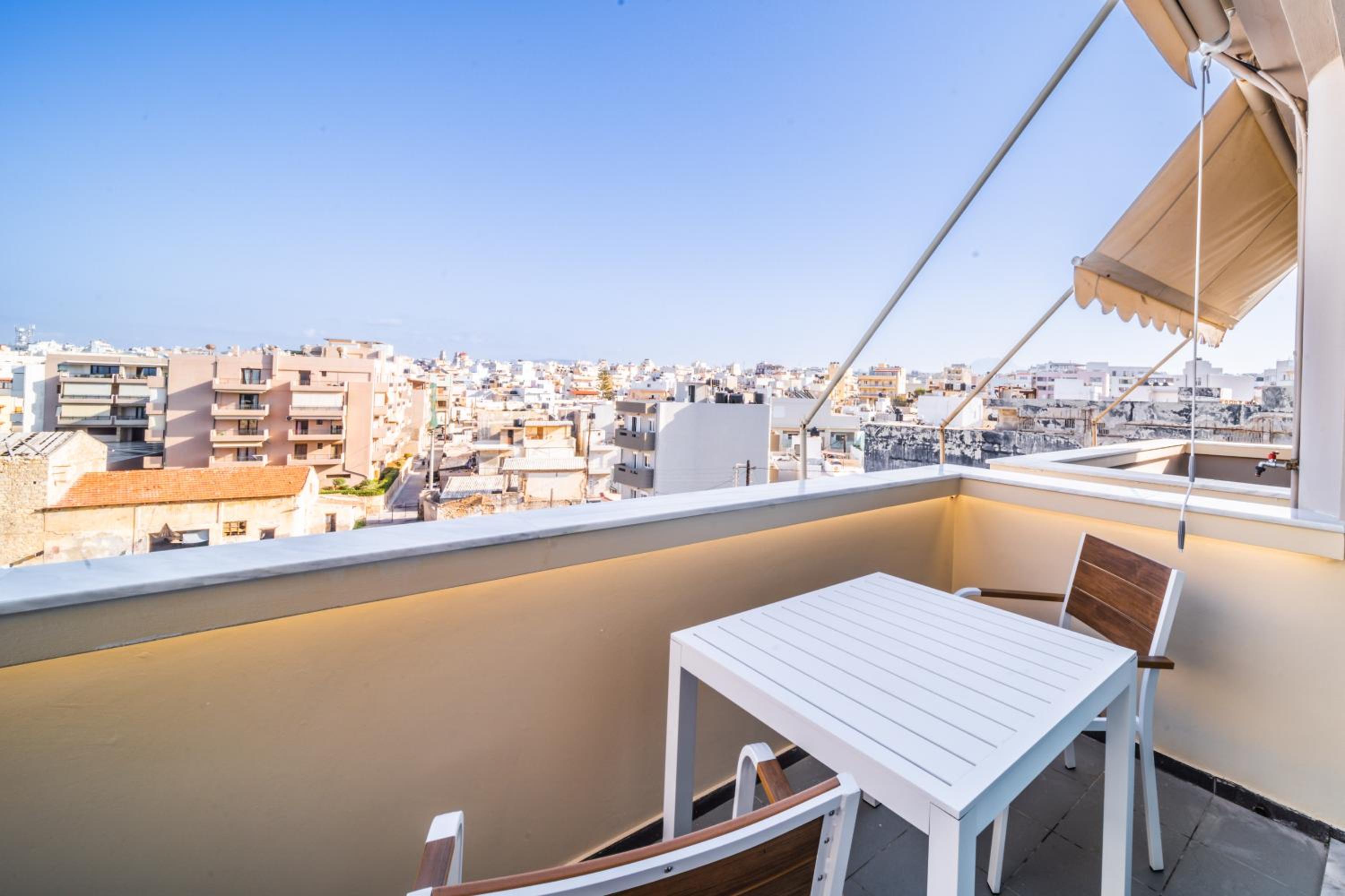 Hotel HOM54 Luxury Suites - Image 1