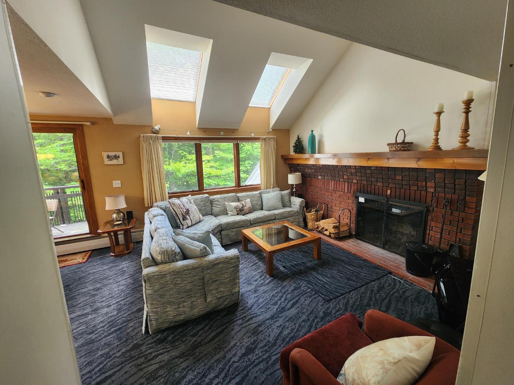 Ski In Ski Out Sunrise West Glade H2 - Direct Trailside, Hot Tub, Pool, Sauna view 3