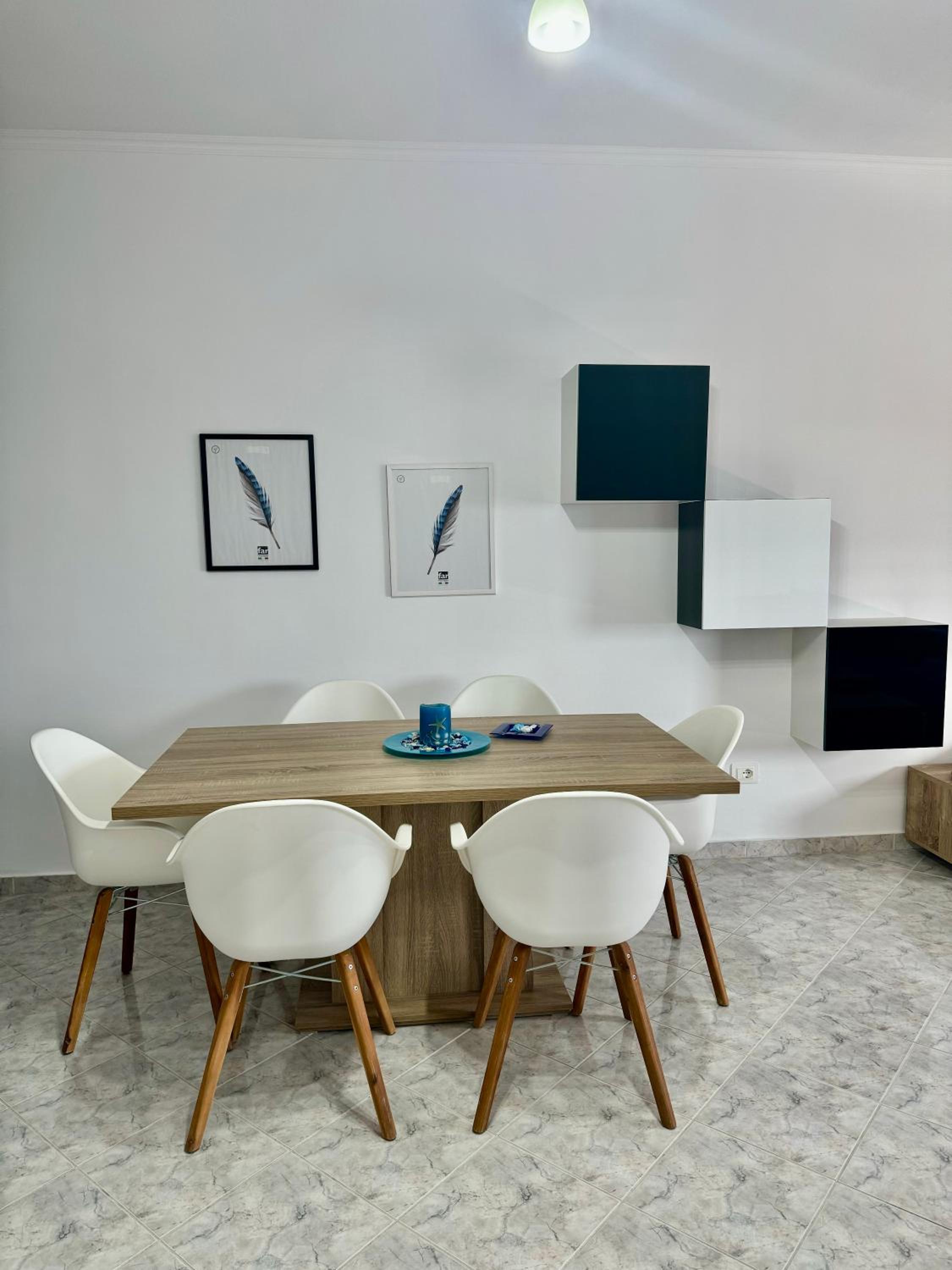 Comfy Blue Sarande