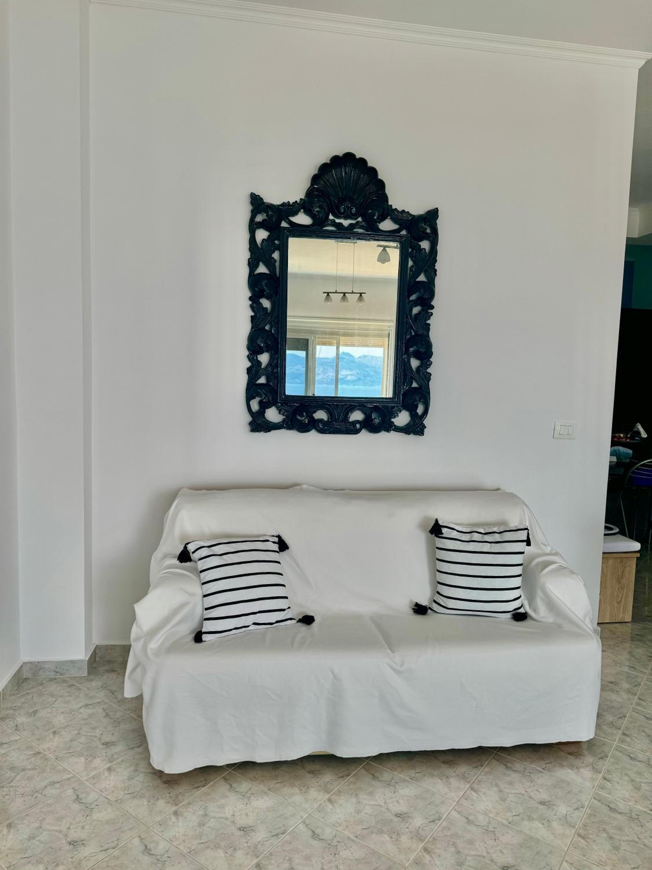 Comfy Blue Sarande