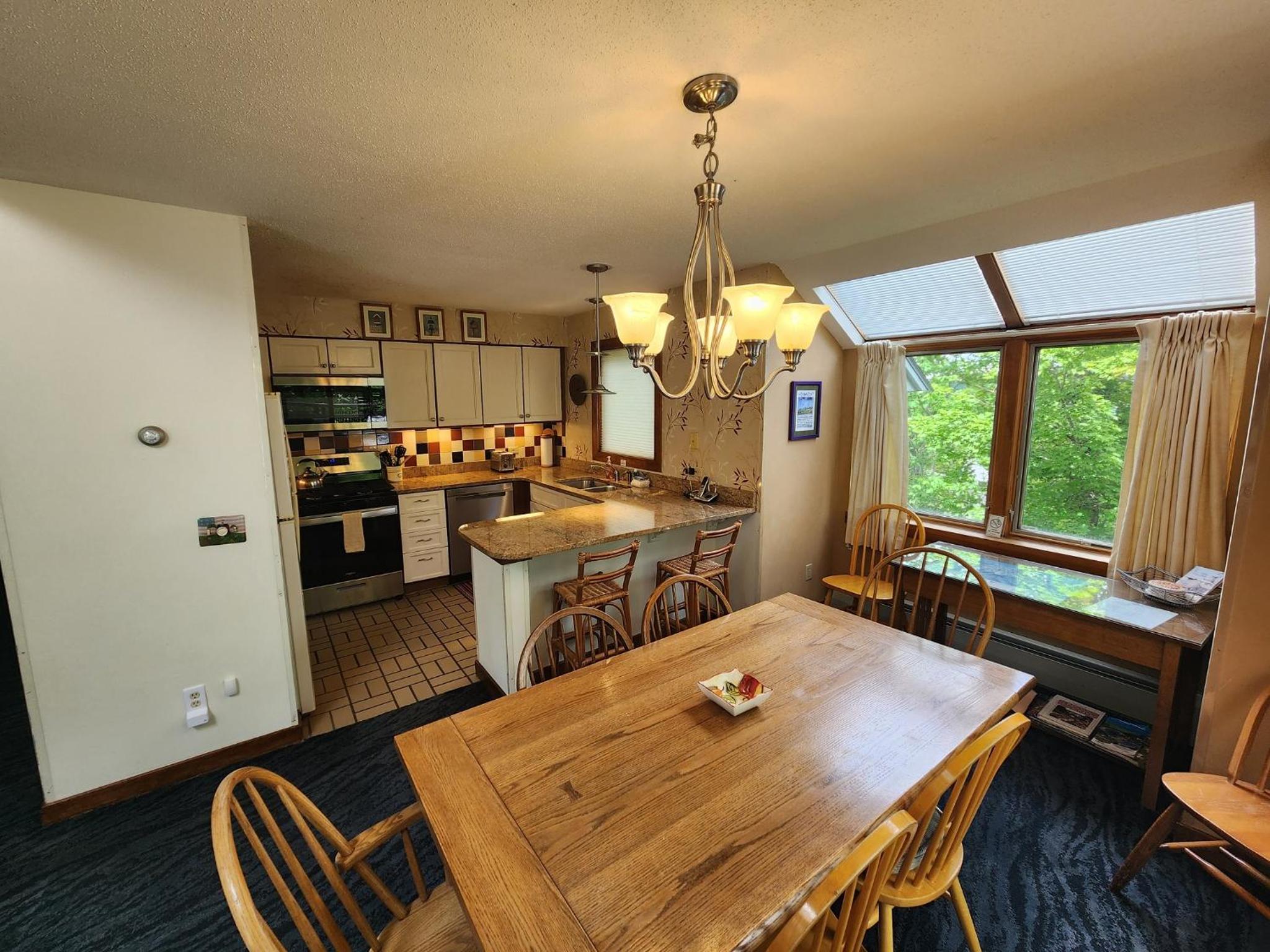 Ski In Ski Out Sunrise West Glade H2 - Direct Trailside, Hot Tub, Pool, Sauna view 5