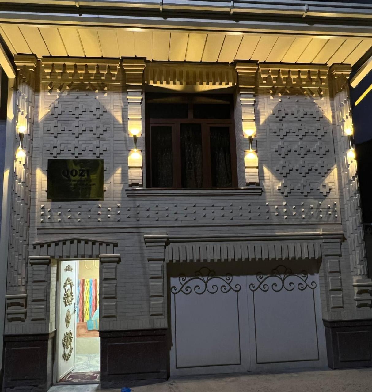 Qozi Hotel