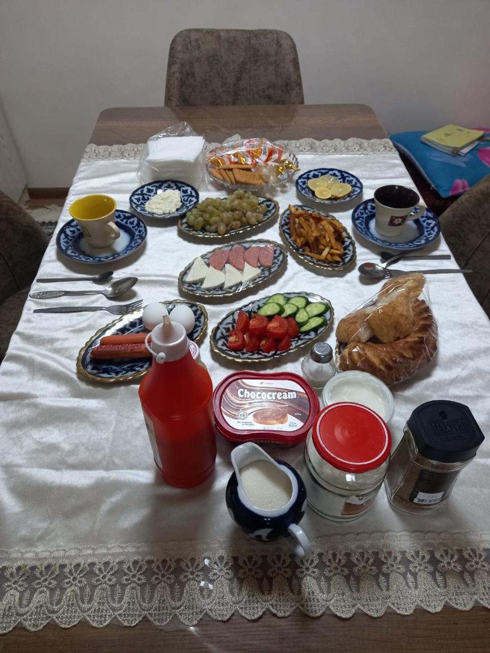 Qozi Hotel