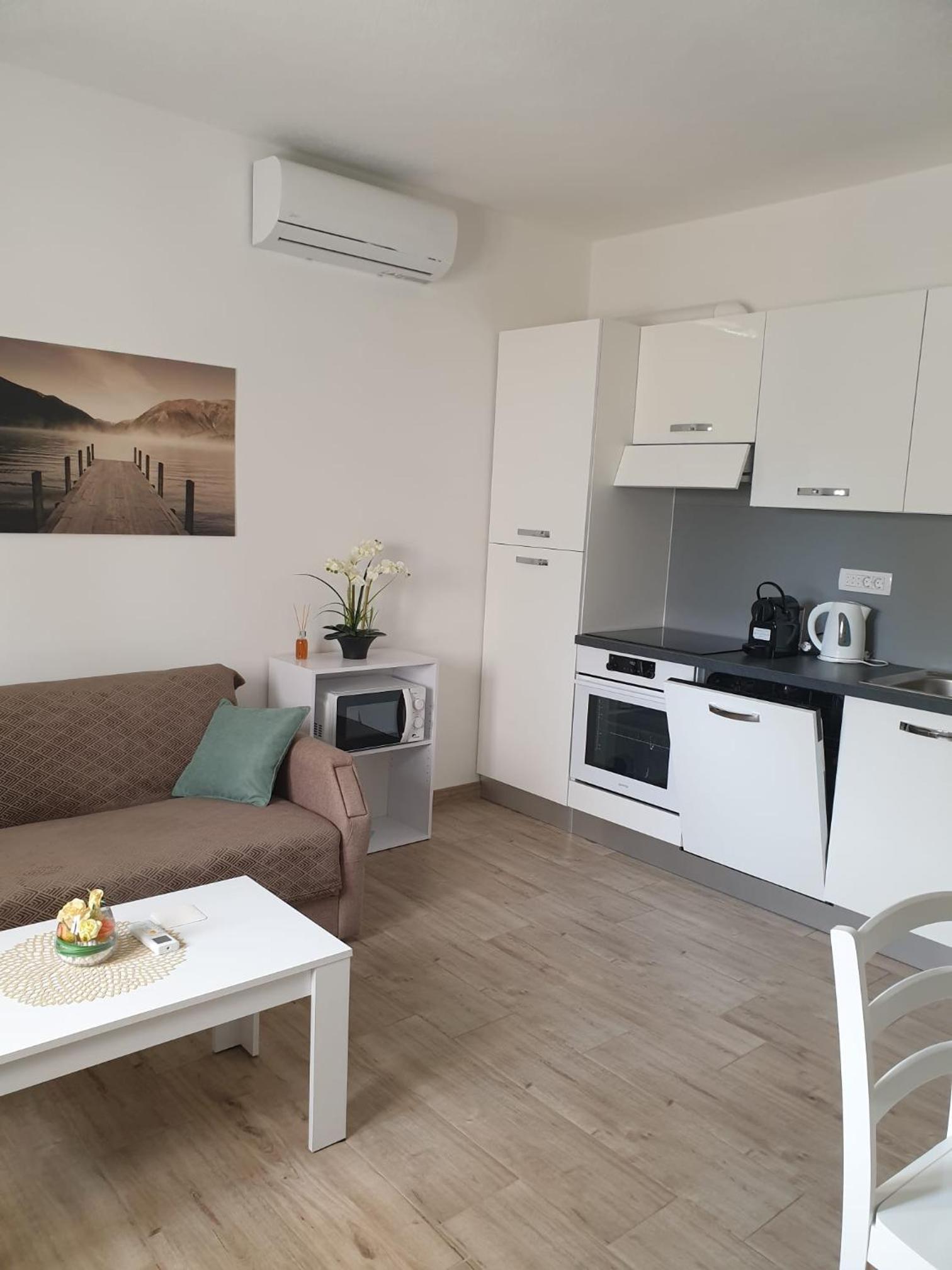 Ruža Apartmani Zadar view 5