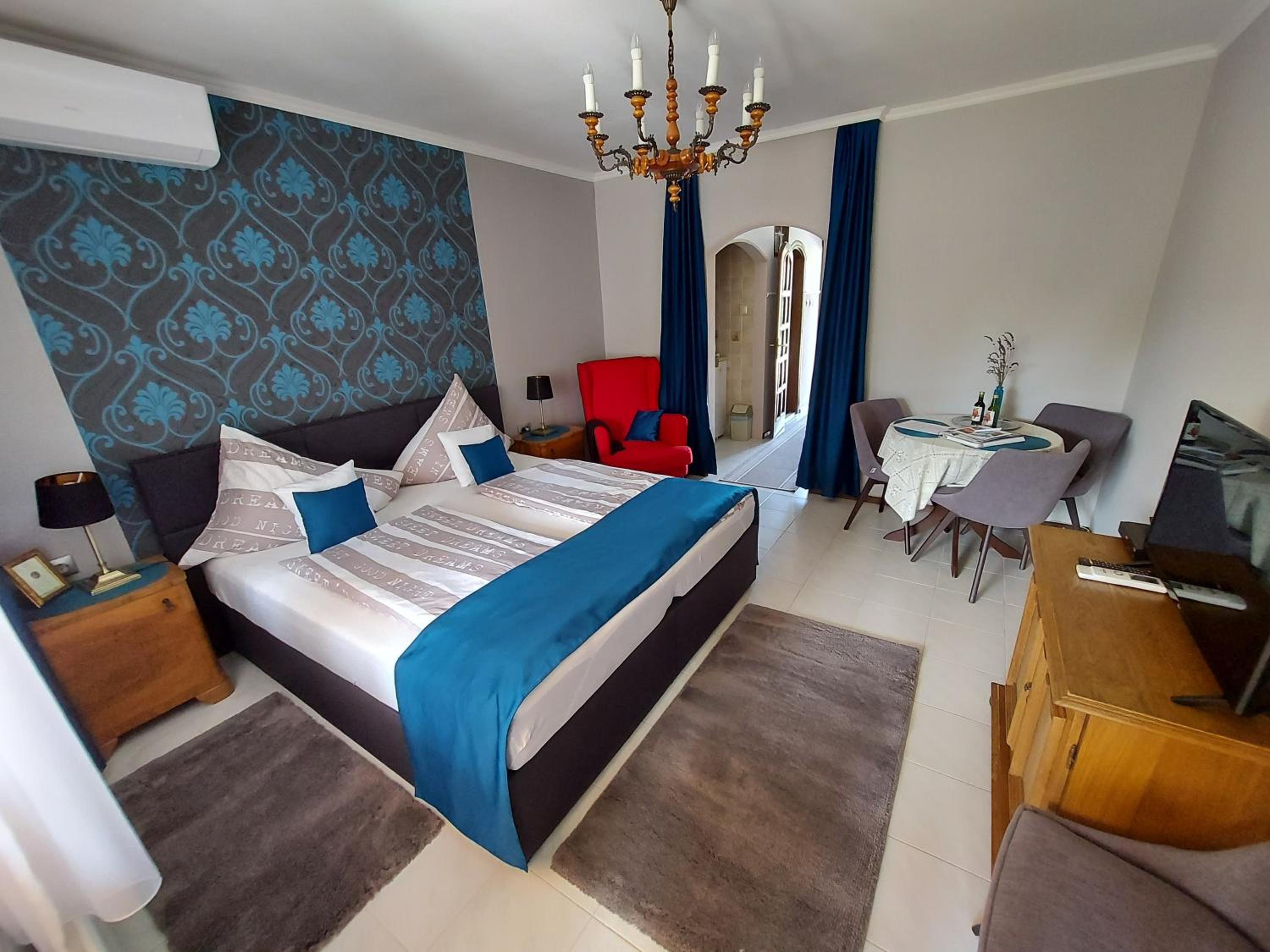 Titi Boutique Apartmanok view 4
