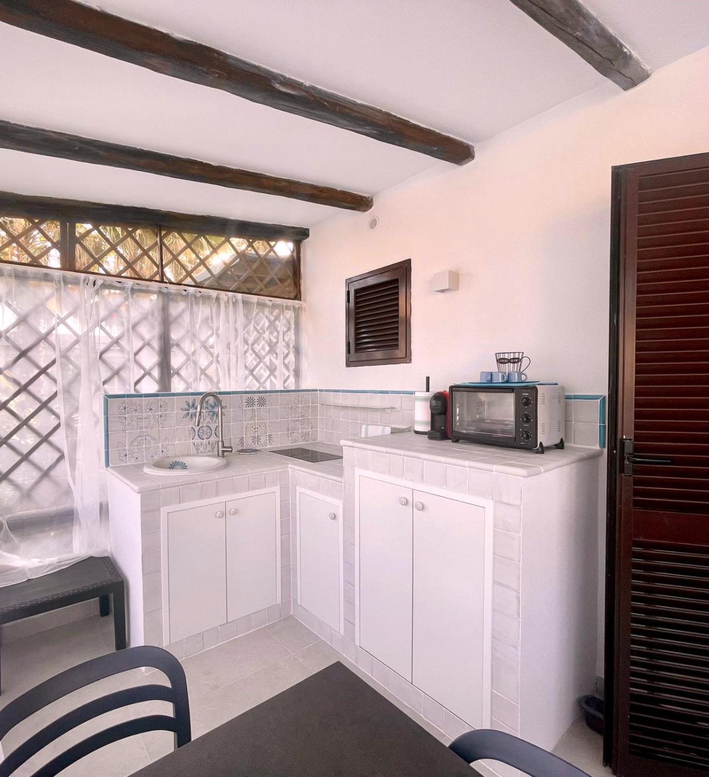 Vulcano Vacations - Kyria Luxury Apartment - Property Image 4