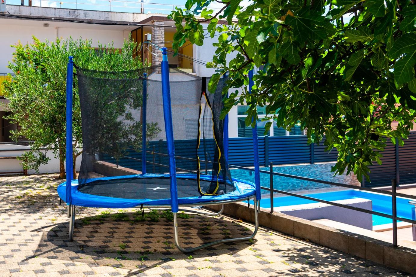 POOL me up! view 2