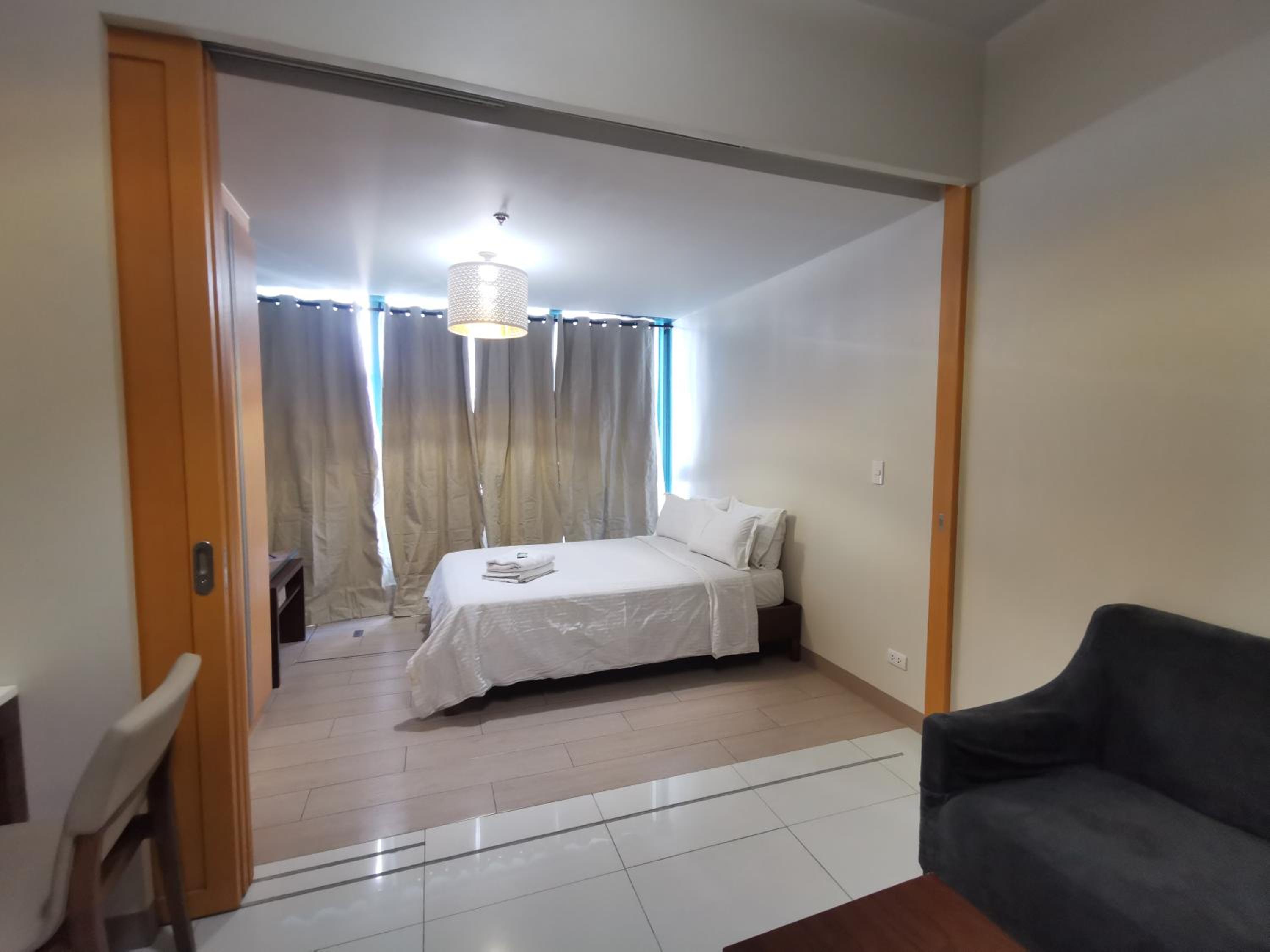 One Uptown Residence BGC One Bedroom