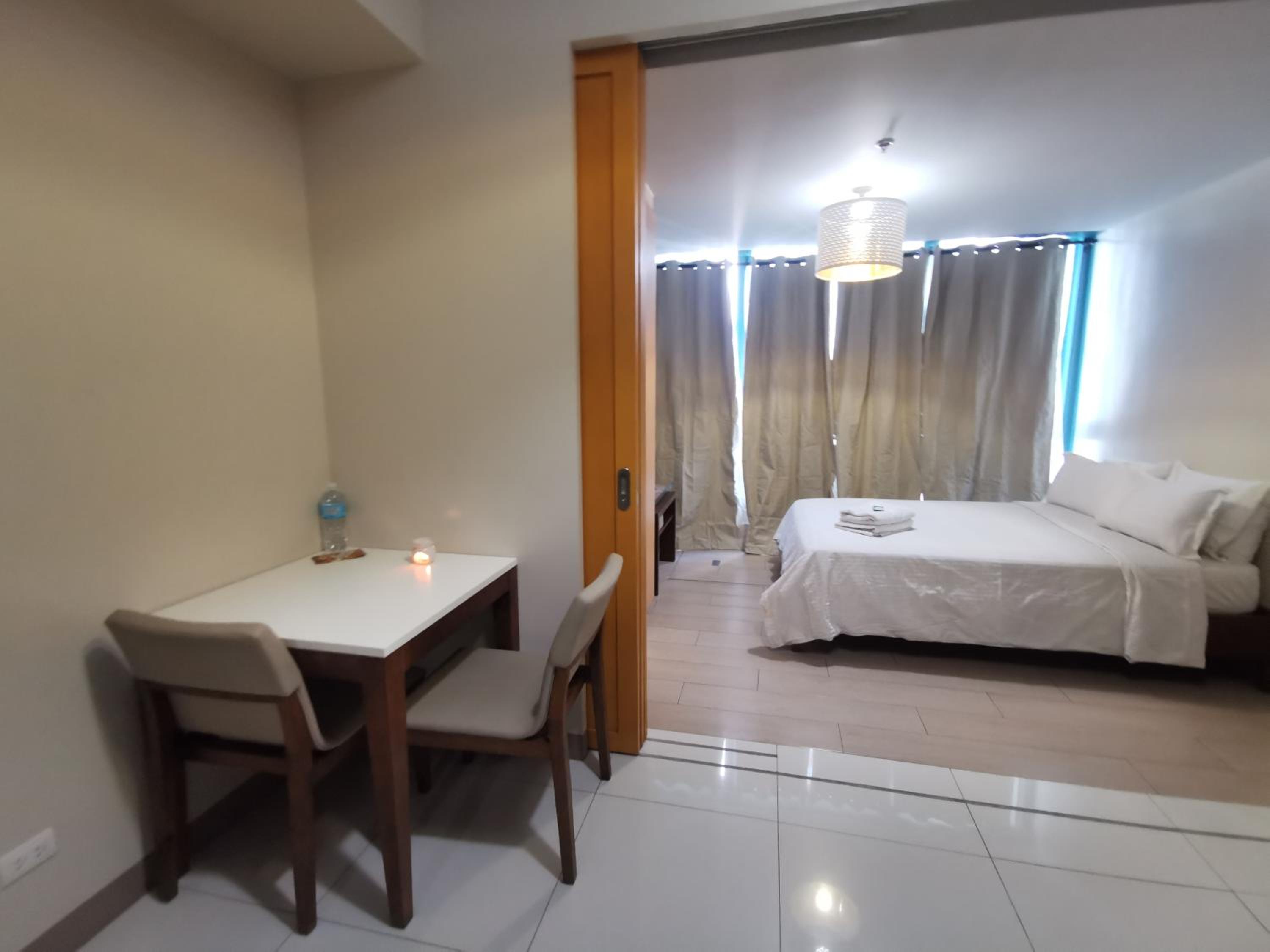 One Uptown Residence BGC One Bedroom