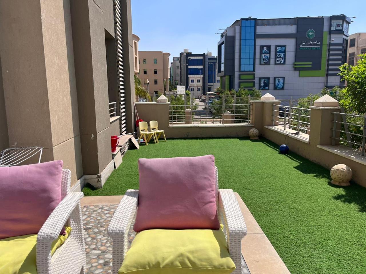 Luxury studio with garden