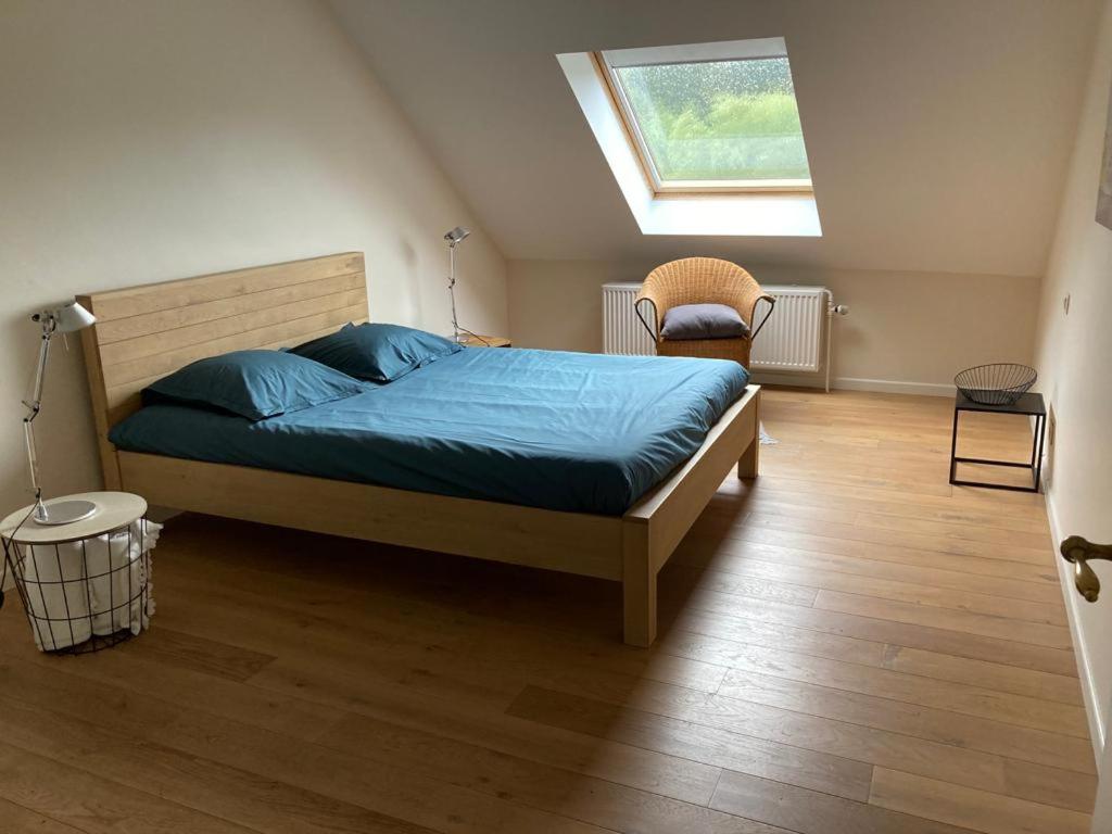 F1 Circuit 2Min 2 Rooms Stay