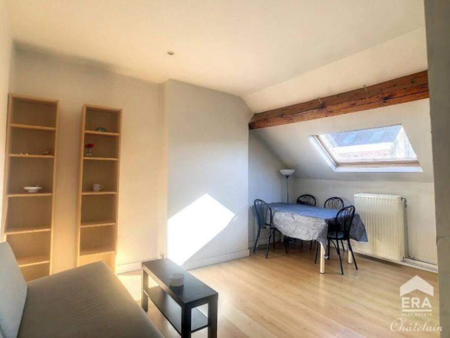 European District Apartment Thirteen