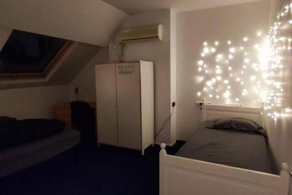 European District Apartment Thirteen