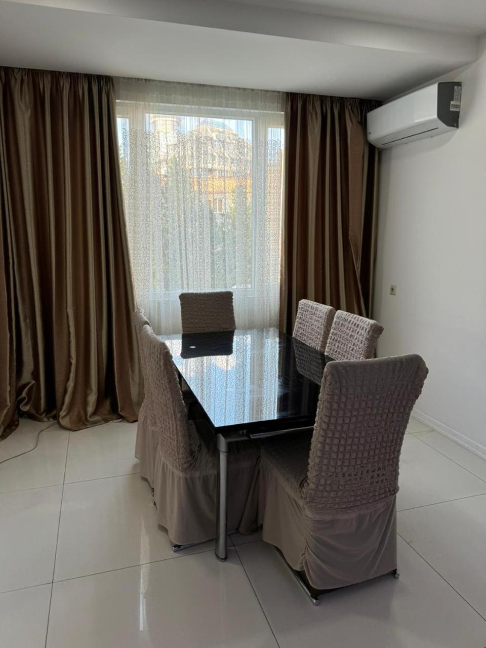 Apartment Kostava str with free parking view 2