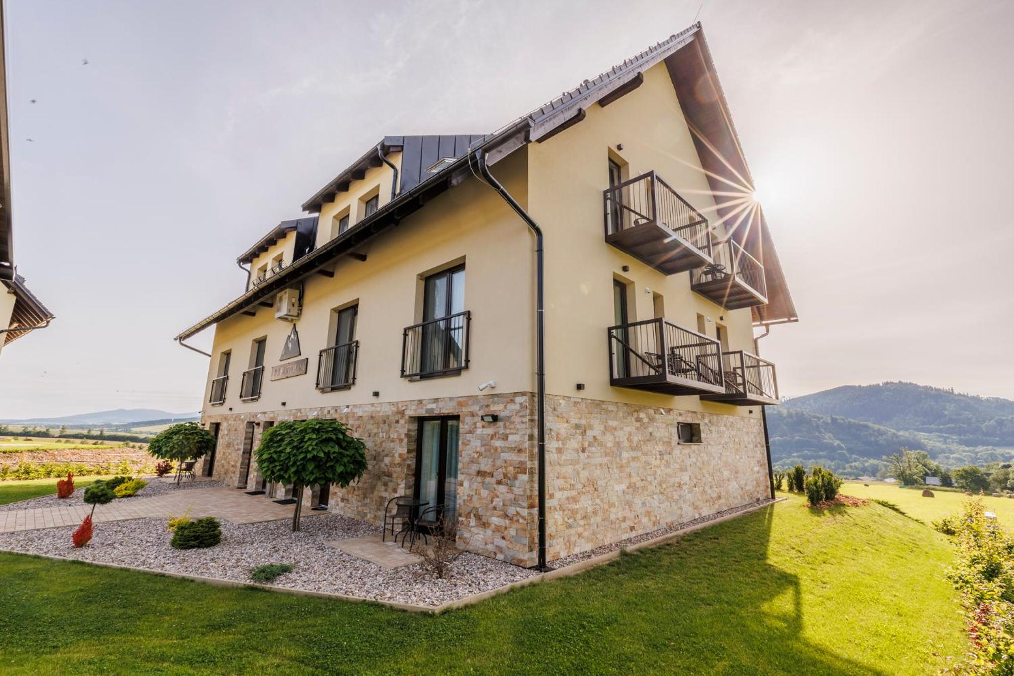 HP APARTMÁNY SKIAREÁL- Buková Hora v Orlických horách 100 m od lanovky