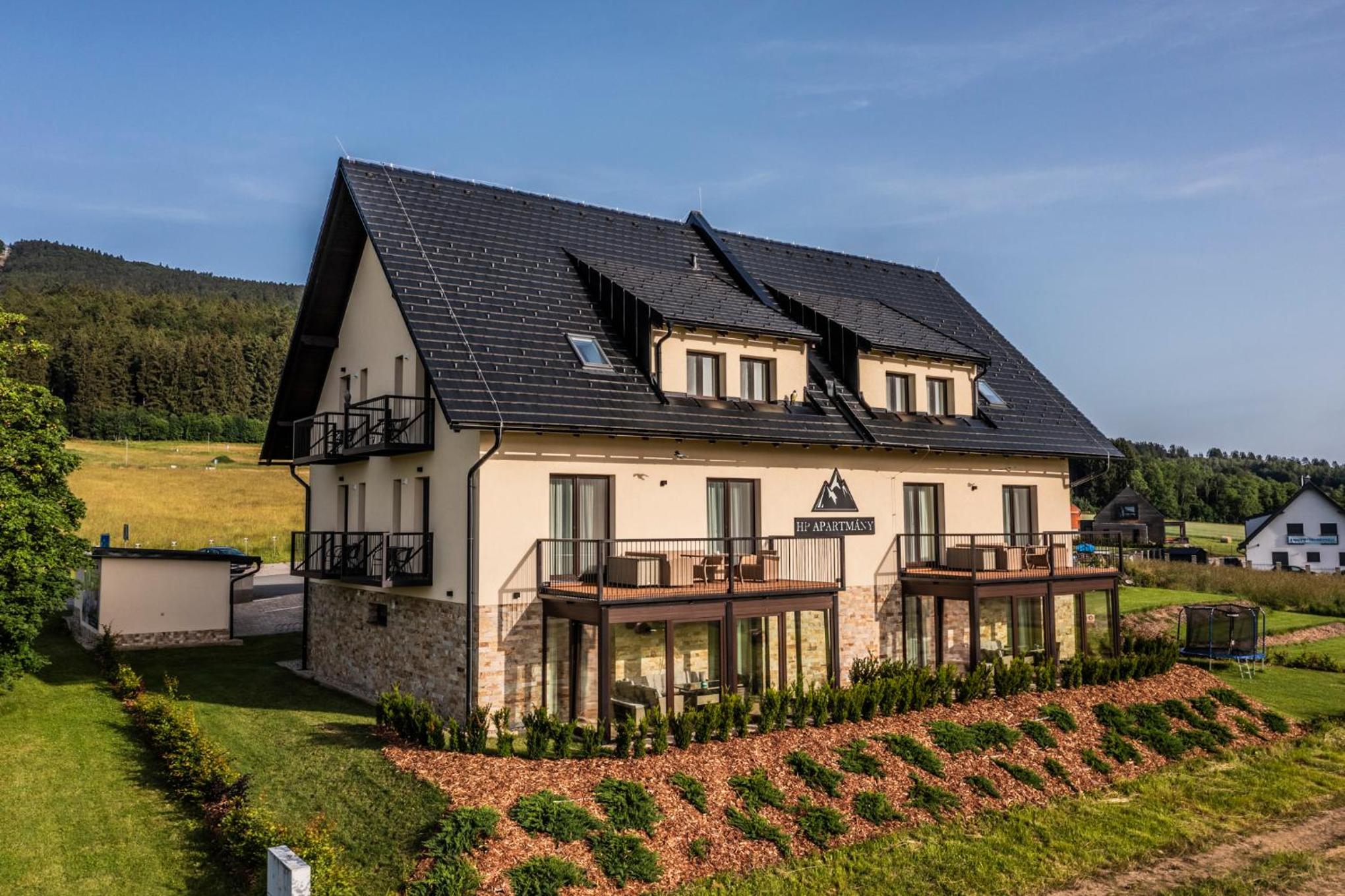 HP APARTMÁNY SKIAREÁL- Buková Hora v Orlických horách 100 m od lanovky