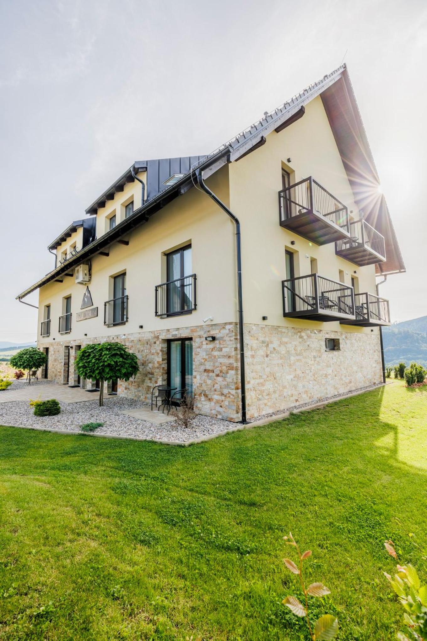 HP APARTMÁNY SKIAREÁL- Buková Hora v Orlických horách 100 m od lanovky