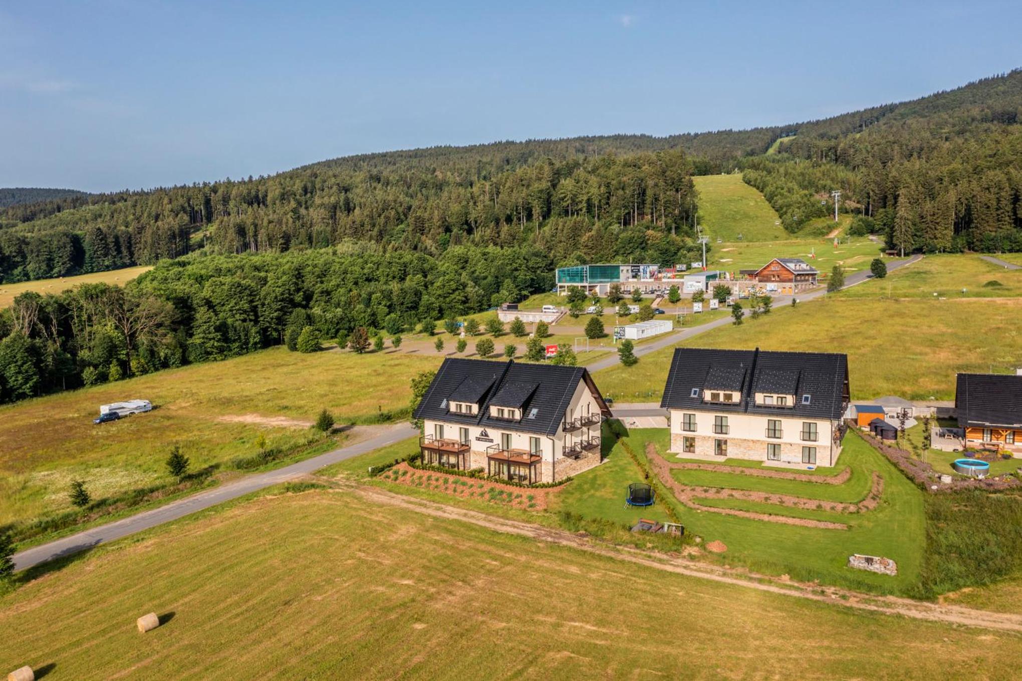 HP APARTMÁNY SKIAREÁL- Buková Hora v Orlických horách 100 m od lanovky