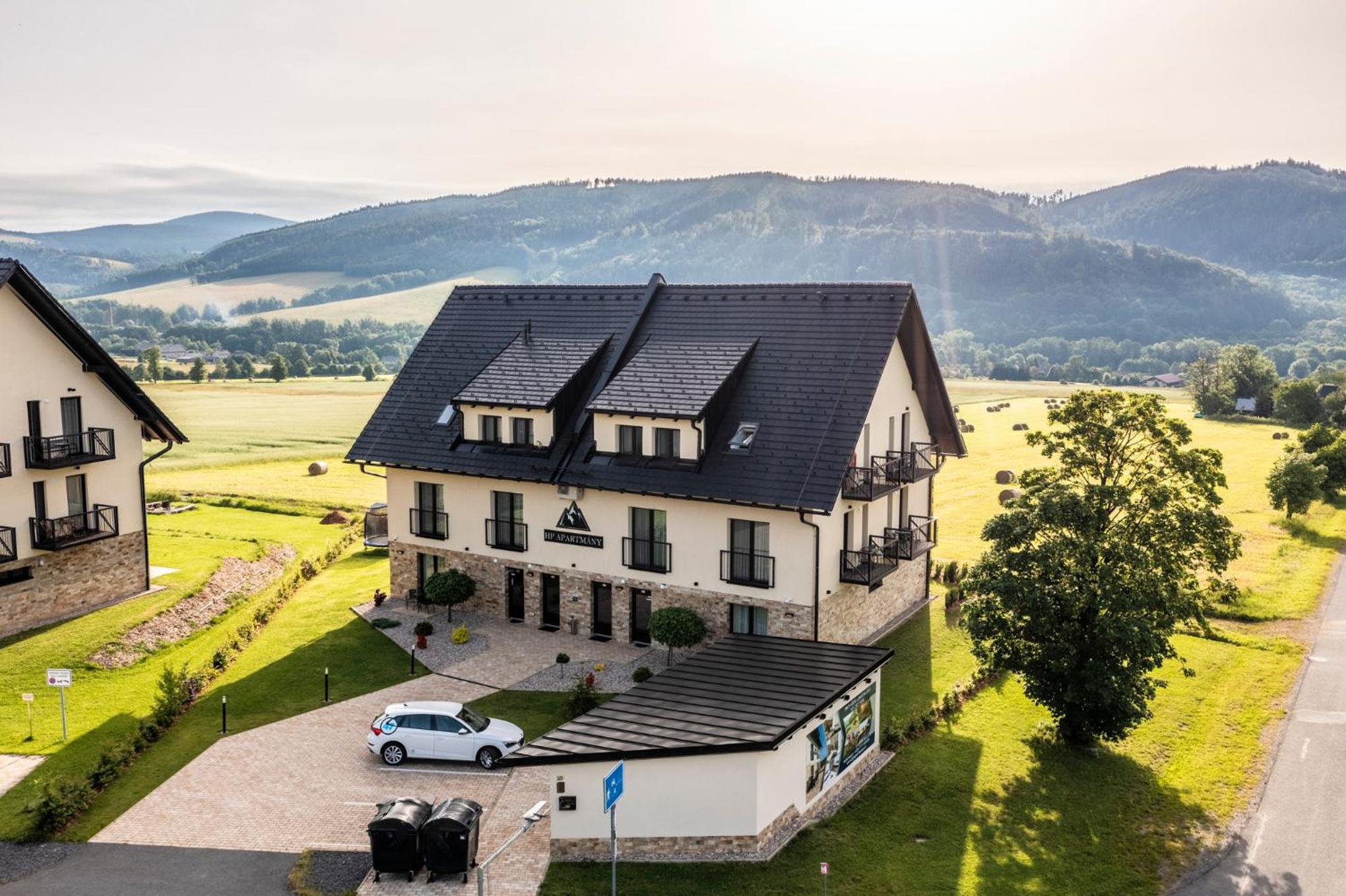 HP APARTMÁNY SKIAREÁL- Buková Hora v Orlických horách 100 m od lanovky