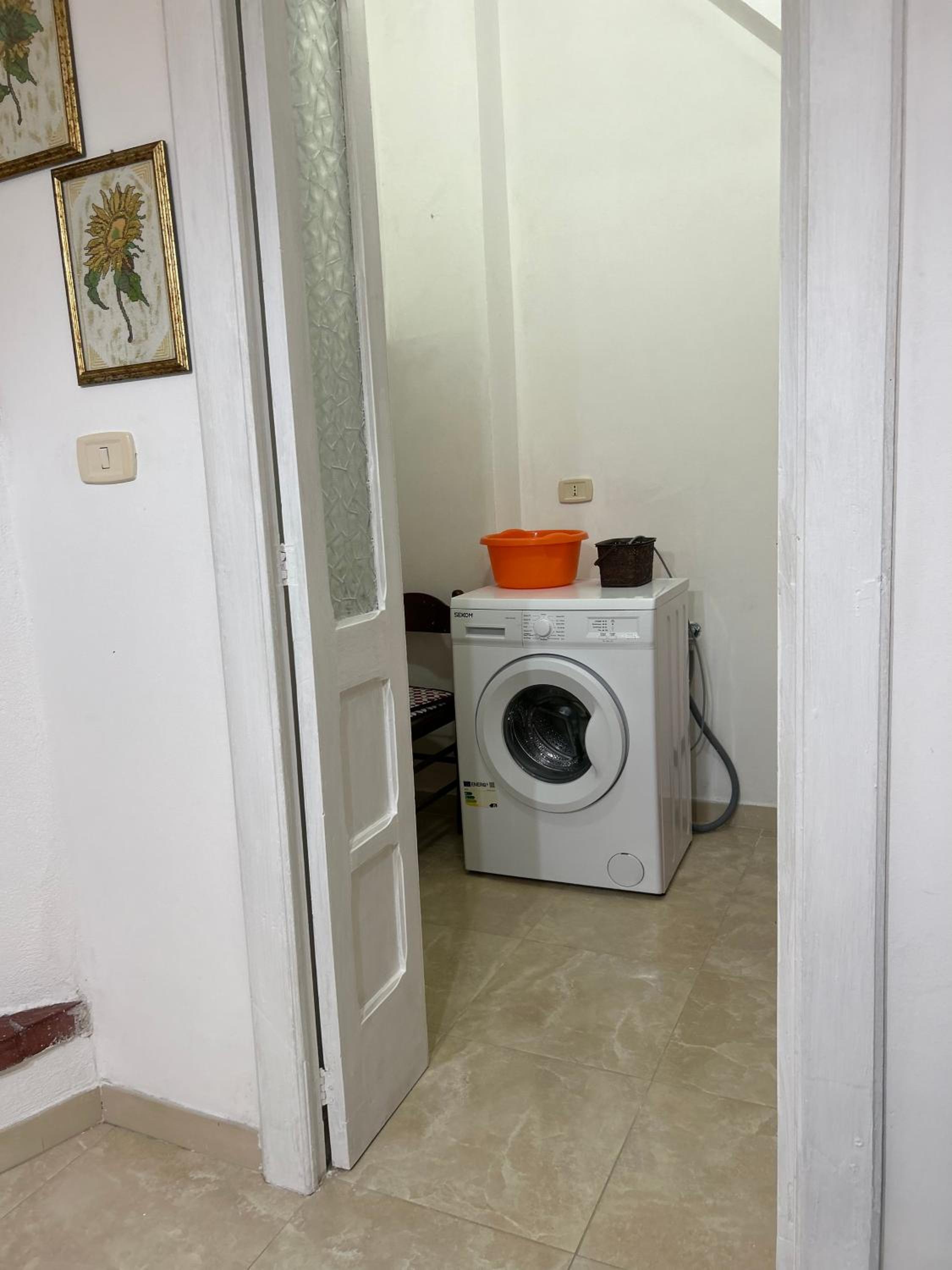 Ampia dimora con volte e cortile