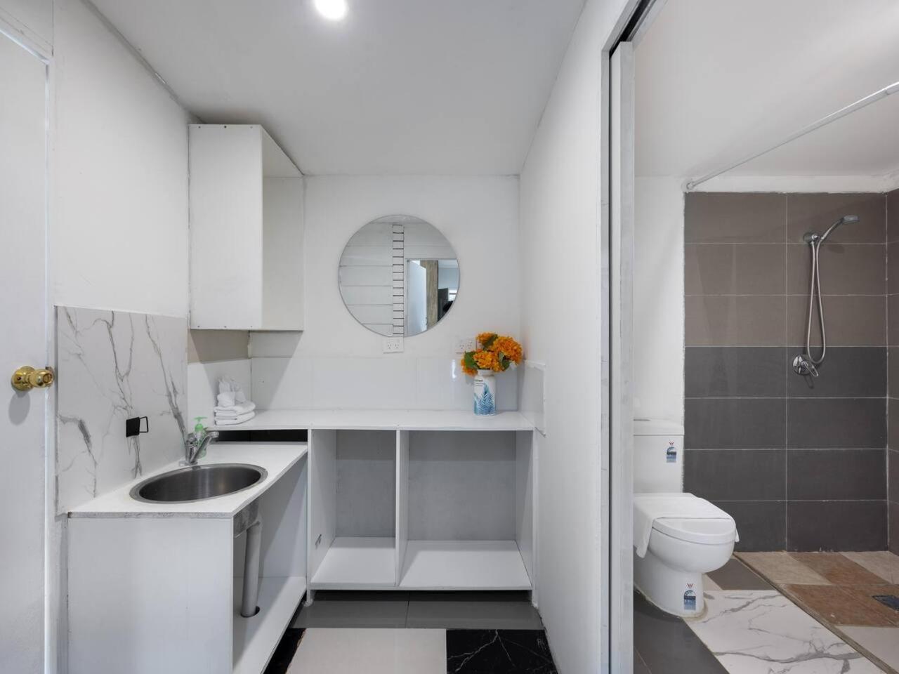 5 mins to Mall Convenient 4BR Home at Sunnybank