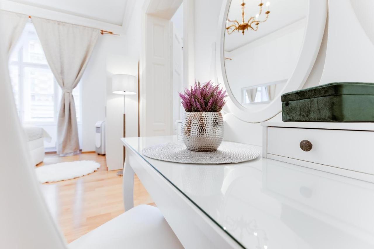 Wenceslas Square Royal Apartments