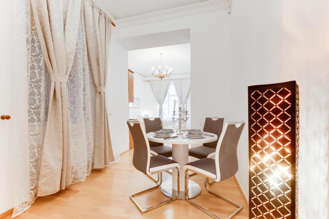 Wenceslas Square Royal Apartments