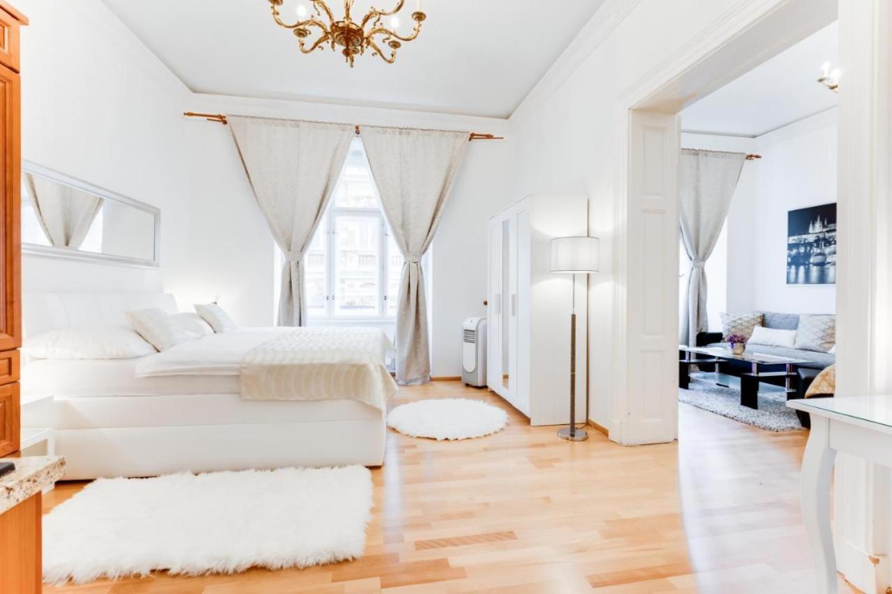 Wenceslas Square Royal Apartments