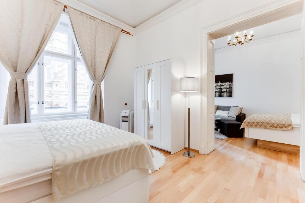 Wenceslas Square Royal Apartments