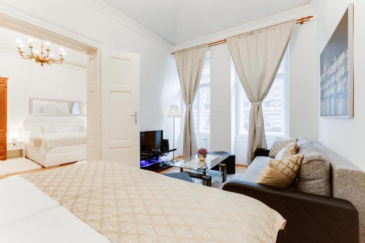 Wenceslas Square Royal Apartments