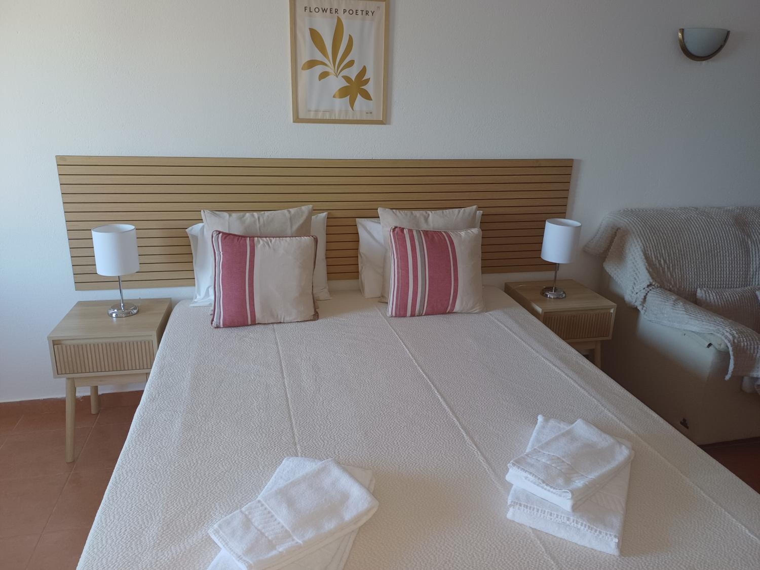 Apartamentos Salema Praia Club