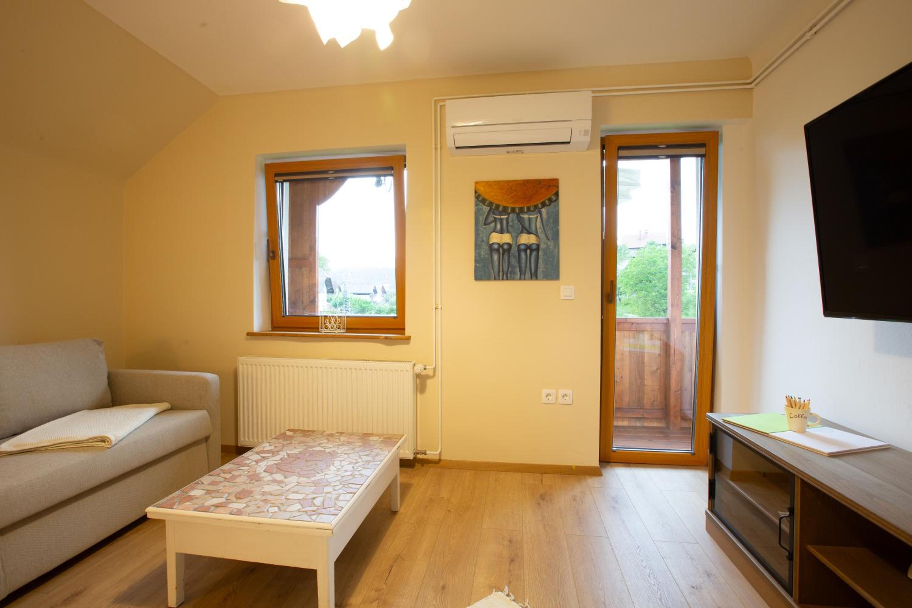 Apartment Etjan