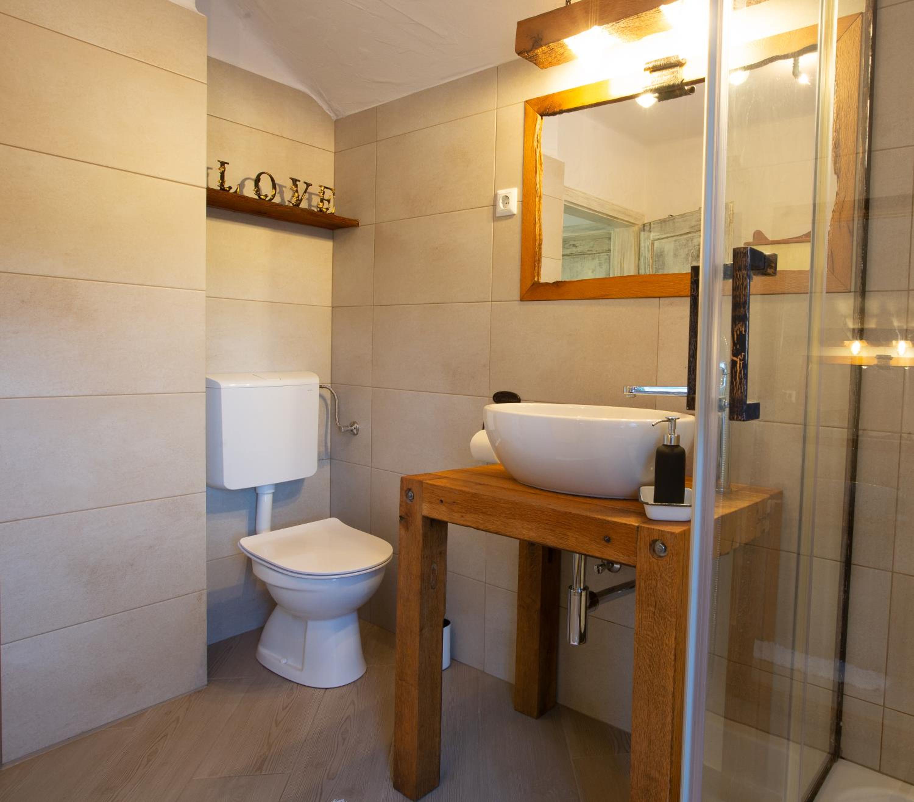 Apartment Etjan