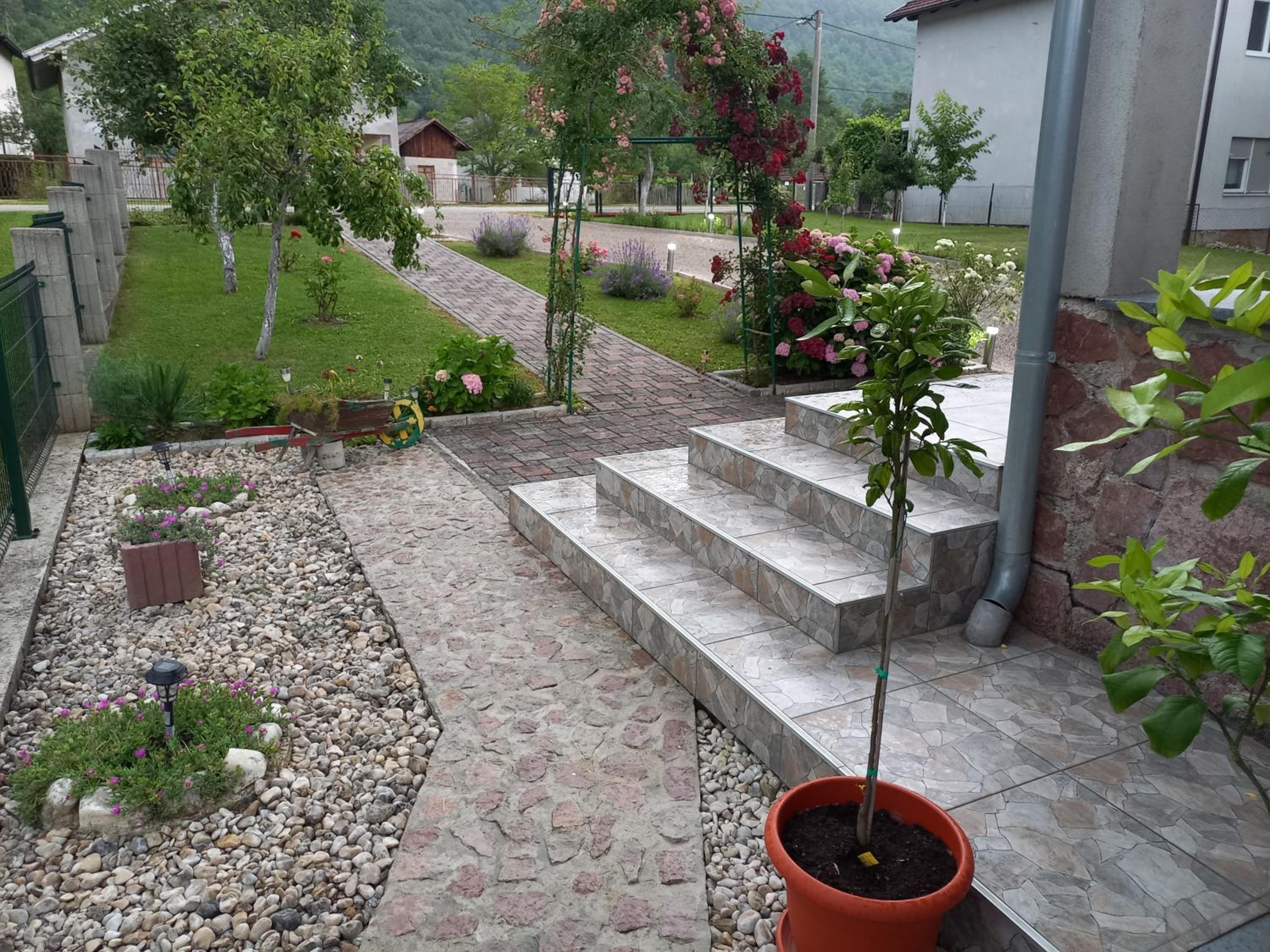 Studio Apartman Azra