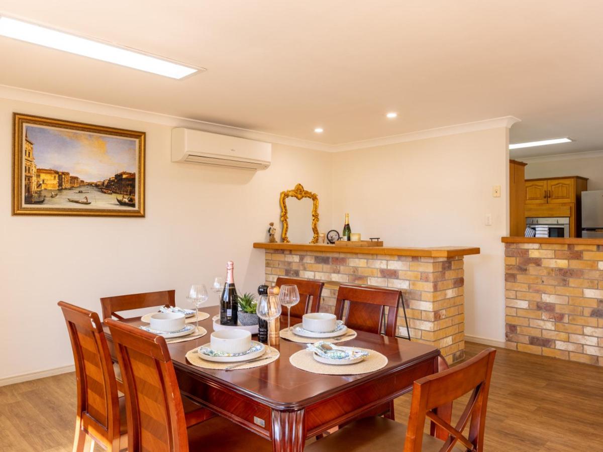 4 Beds Family House at Sunnybank Hills