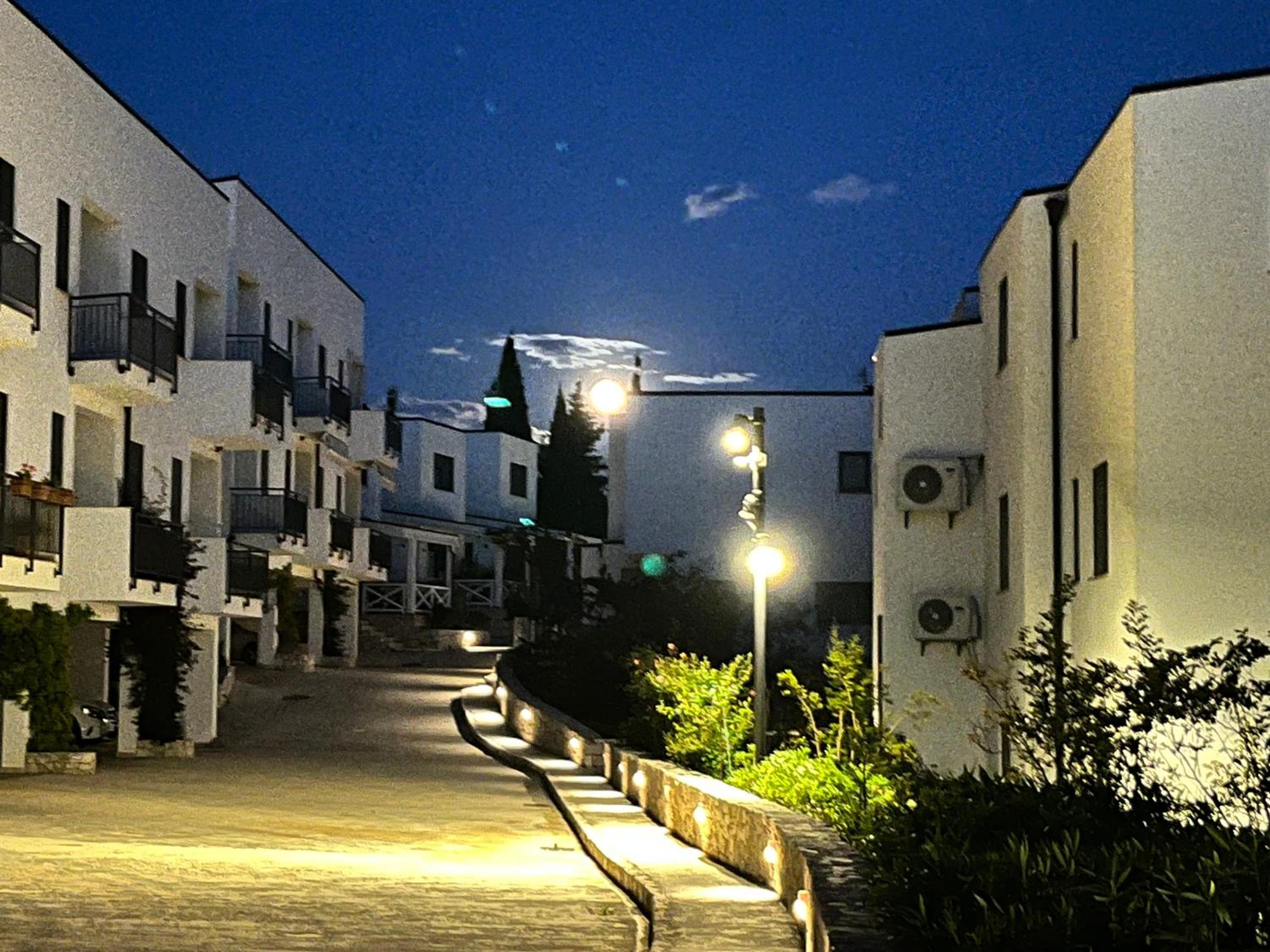 White Rocks Edera 2 I