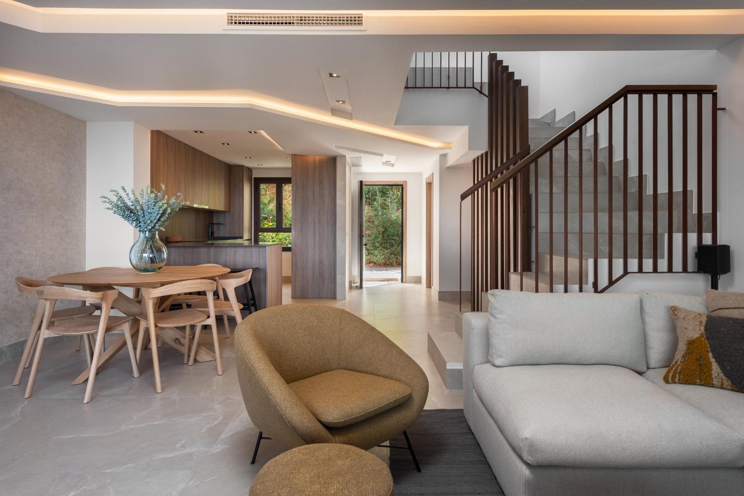Luxury Townhouse with Breathtaking Sea Views