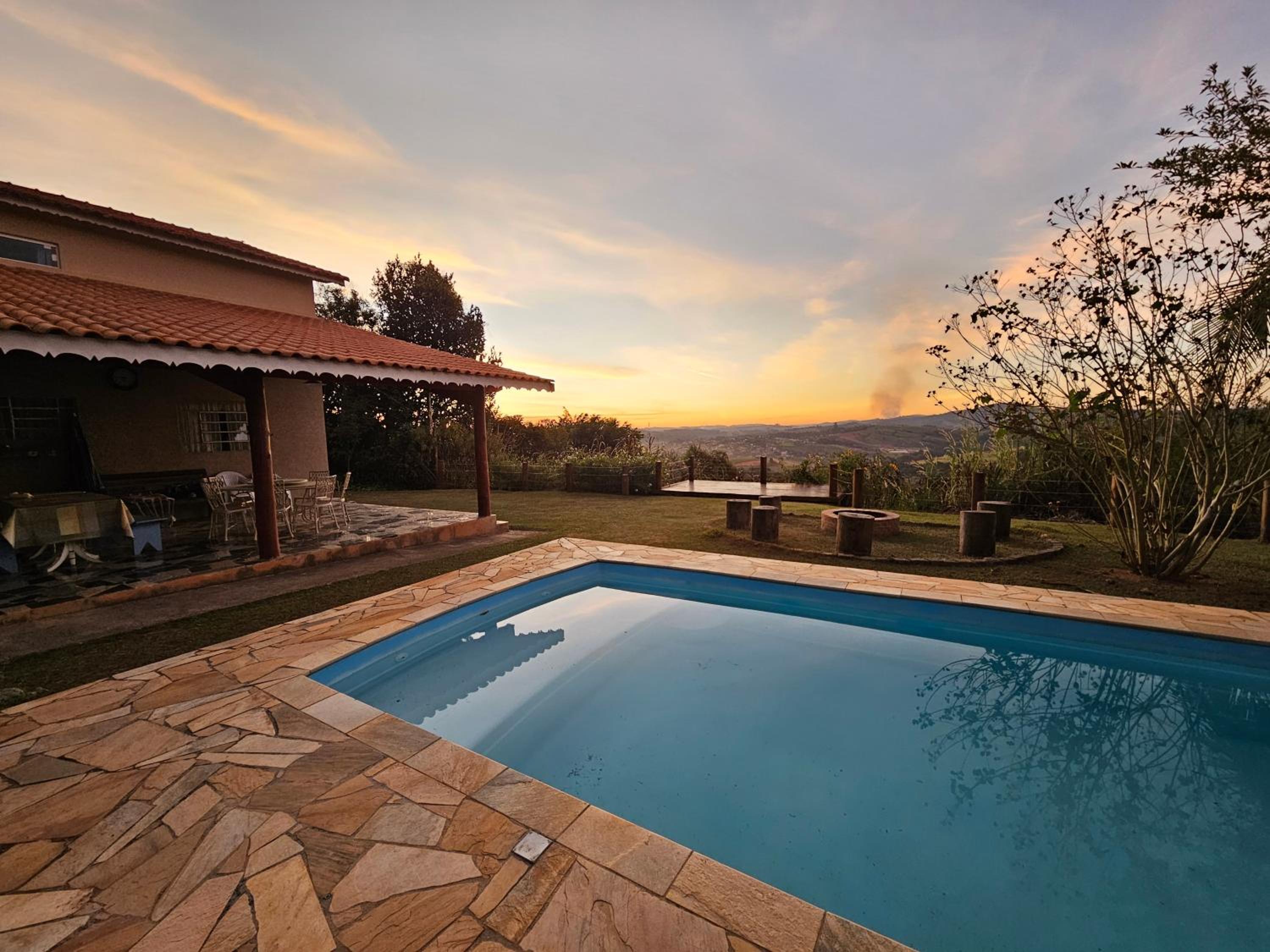 Casa de campo Bela Vista com Piscina na montanha