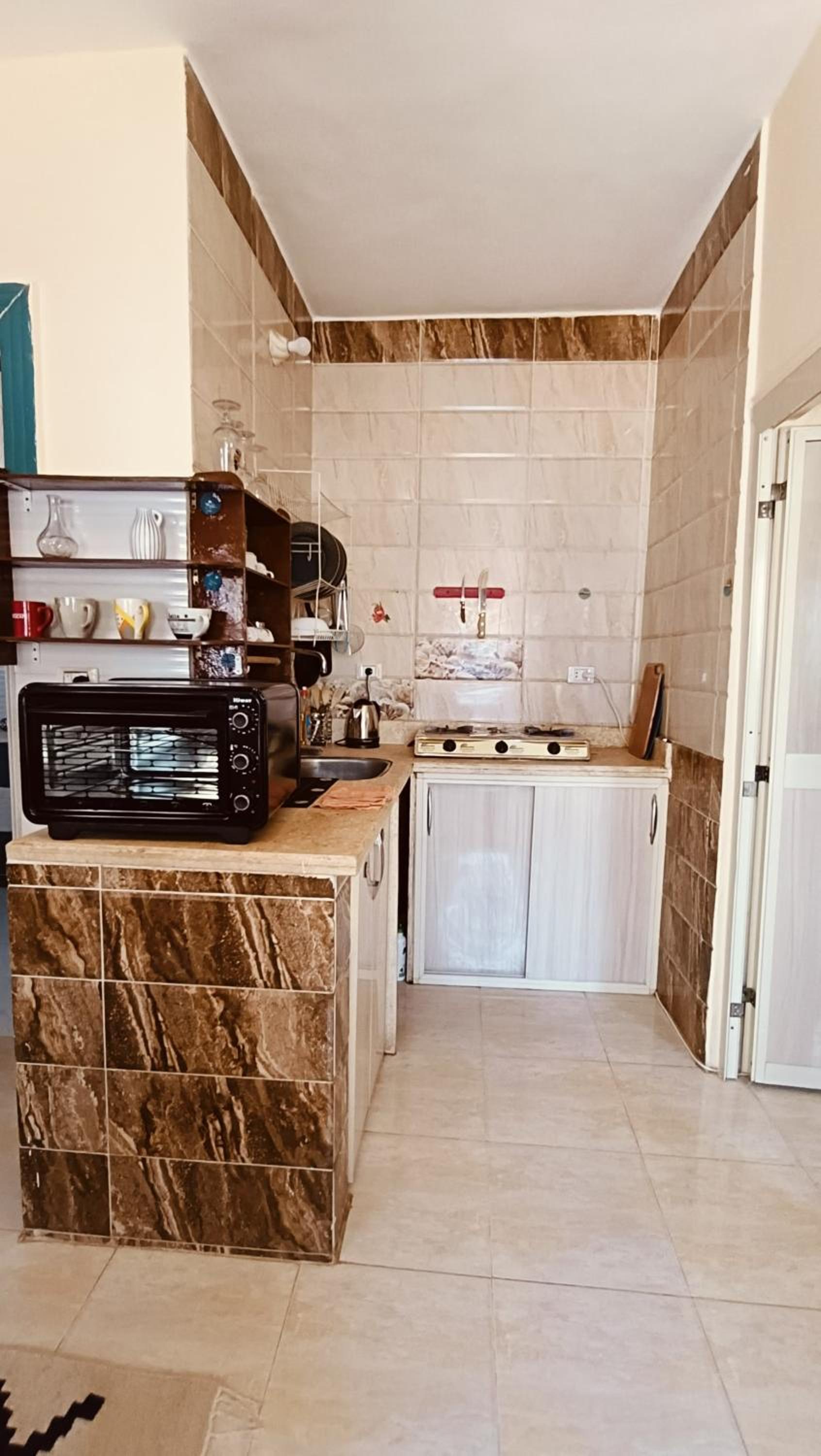 One Bedroom House with a Private Garden