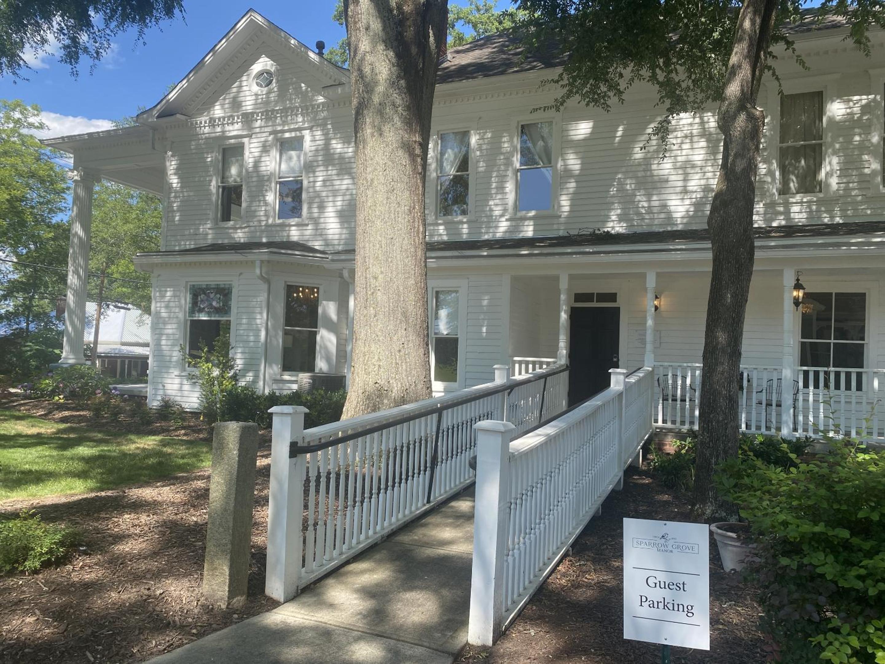 Sparrow Grove Manor