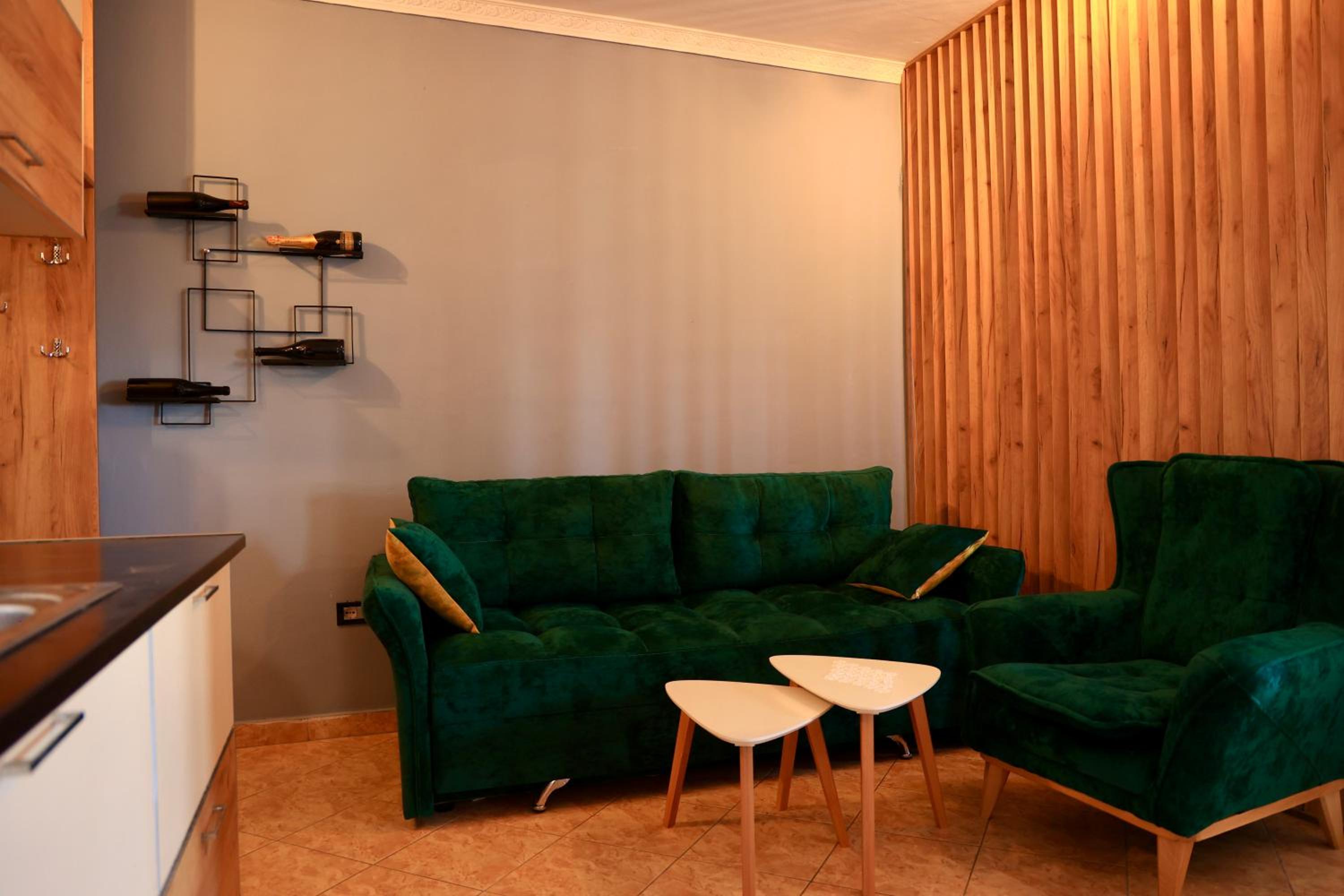 Rose Studio