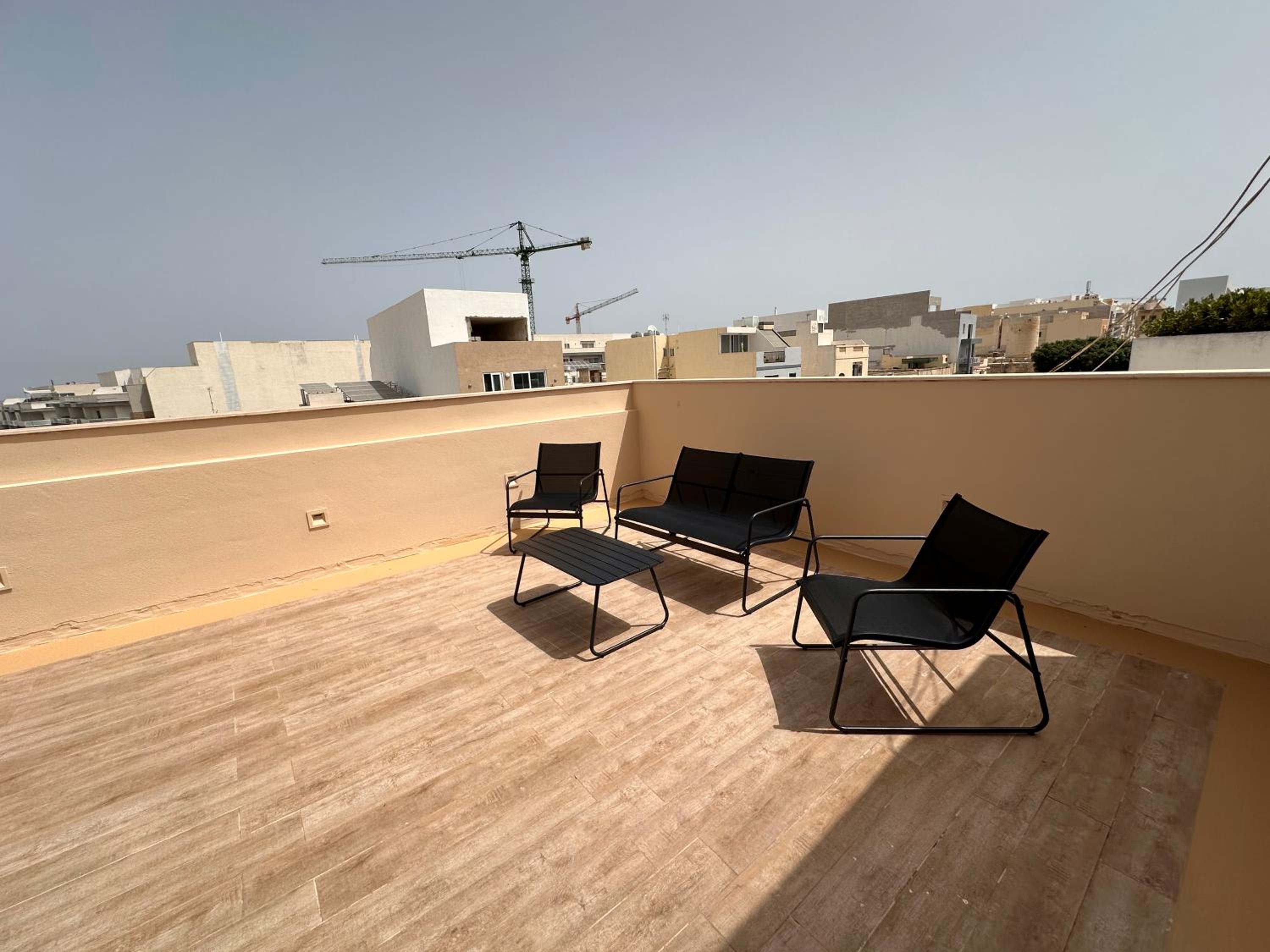 Shanti - a Luxury 3BR House with Rooftop Terrace view 3