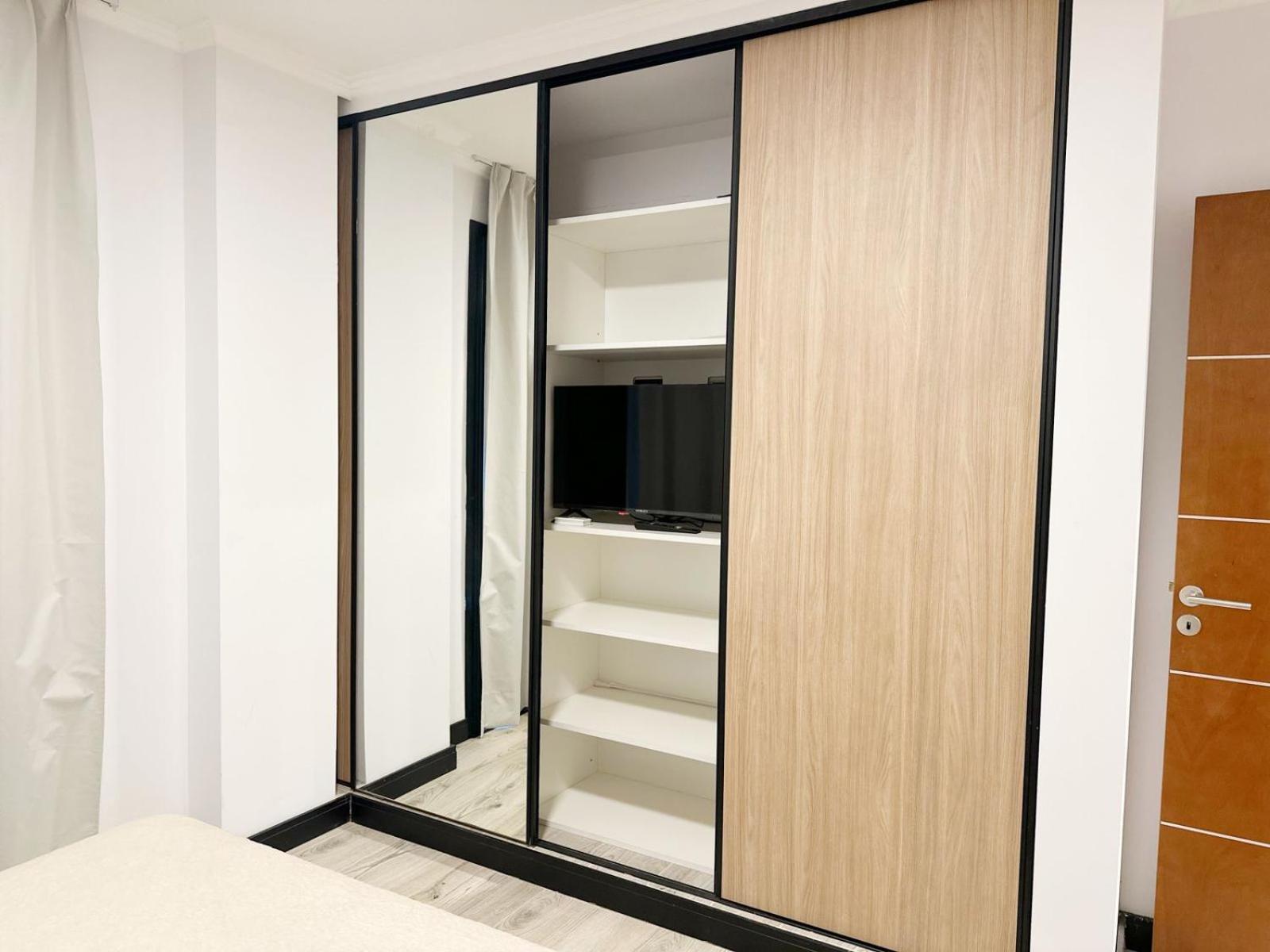 Constantino 6 Apartments