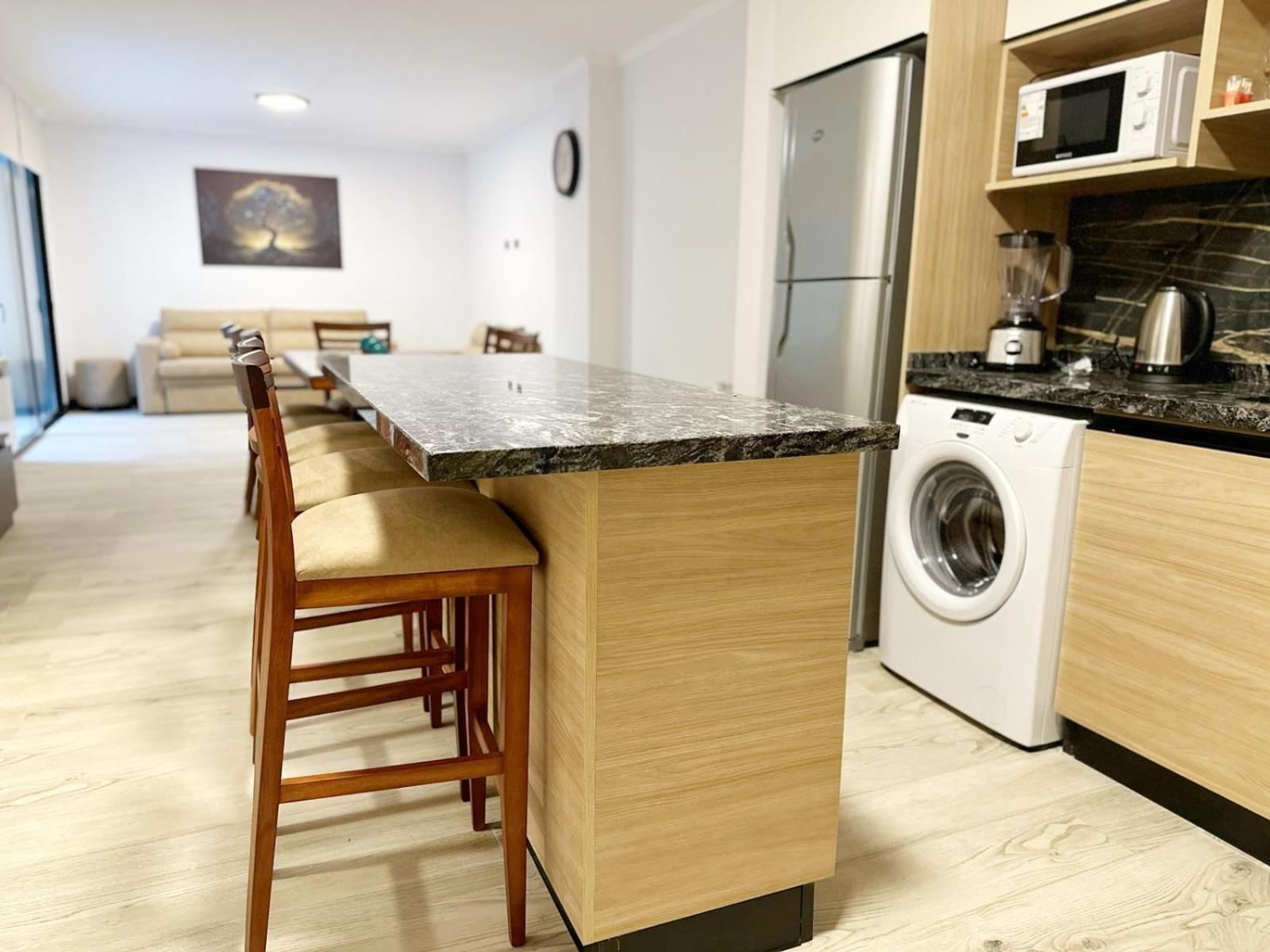 Constantino 6 Apartments